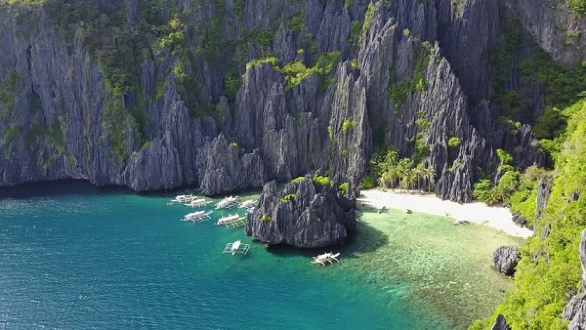 Những h&ograve;n đảo tuyệt vời nhất thế giới - Ảnh 2.