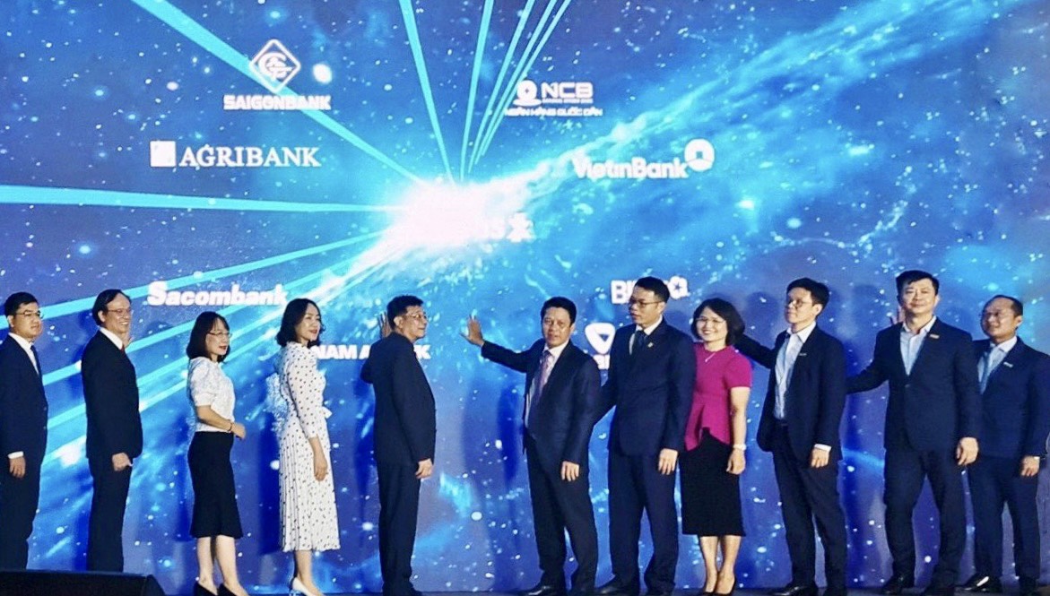 SAIGONBANK triển khai chức năng rút tiền mặt bằng mã QR trên ATM liên kết với NAPAS - Ảnh 1.
