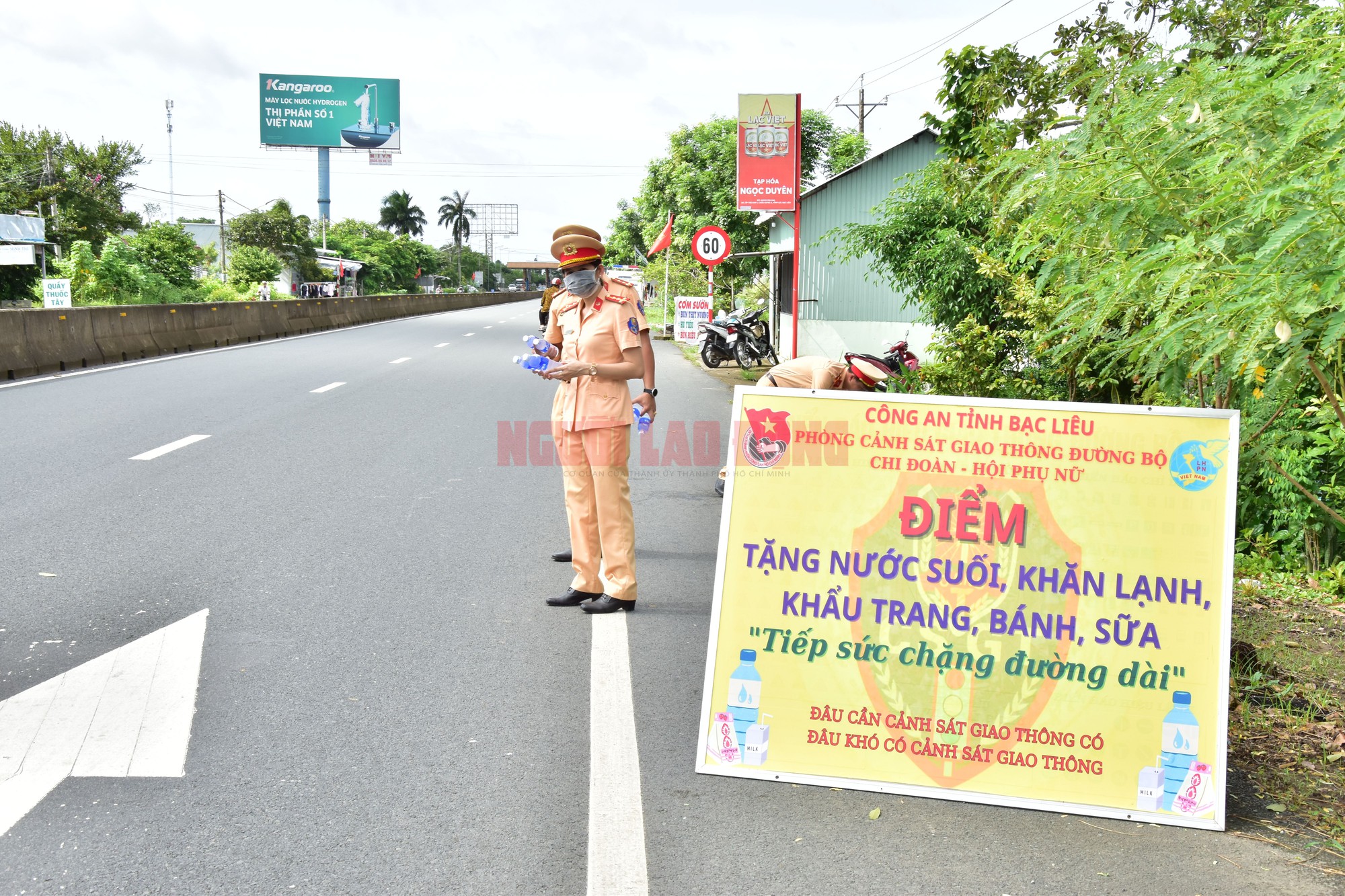 Hàng ngàn người “đứng hình” khi “bị” CSGT Bạc Liêu dừng xe - Ảnh 6.