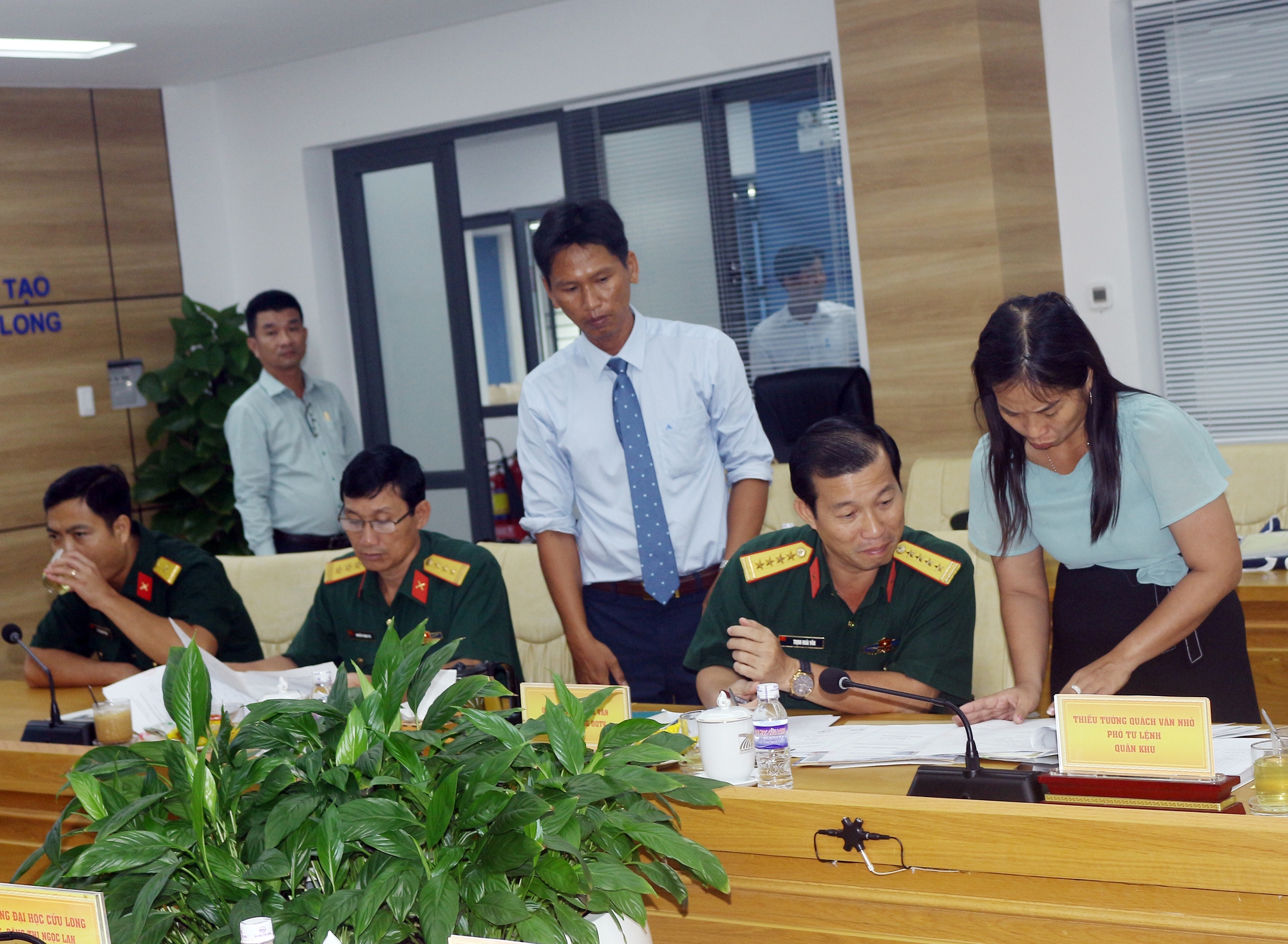 Gi&aacute;o dục quốc ph&ograve;ng v&agrave; an ninh tại Trường ĐH Cửu Long đạt tốt - Ảnh 3.