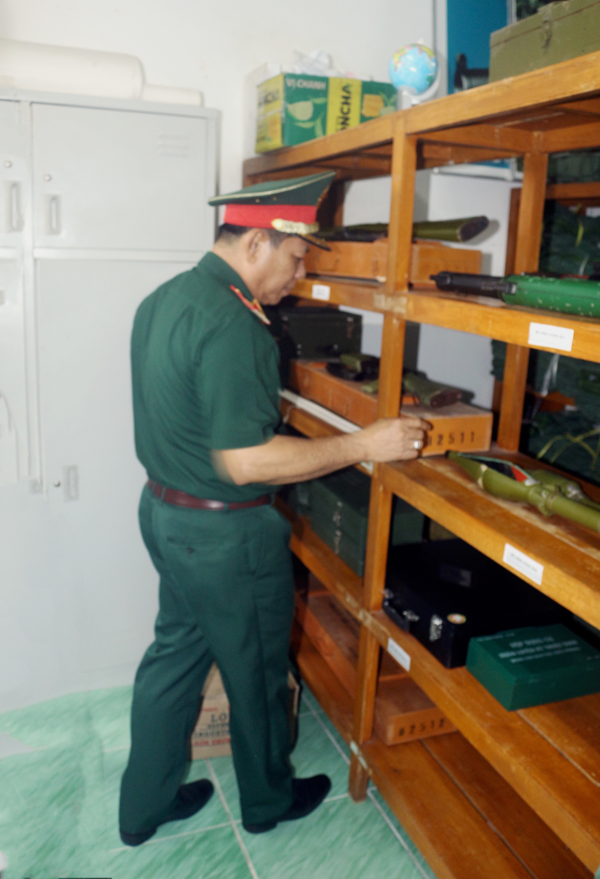 Gi&aacute;o dục quốc ph&ograve;ng v&agrave; an ninh tại Trường ĐH Cửu Long đạt tốt - Ảnh 4.