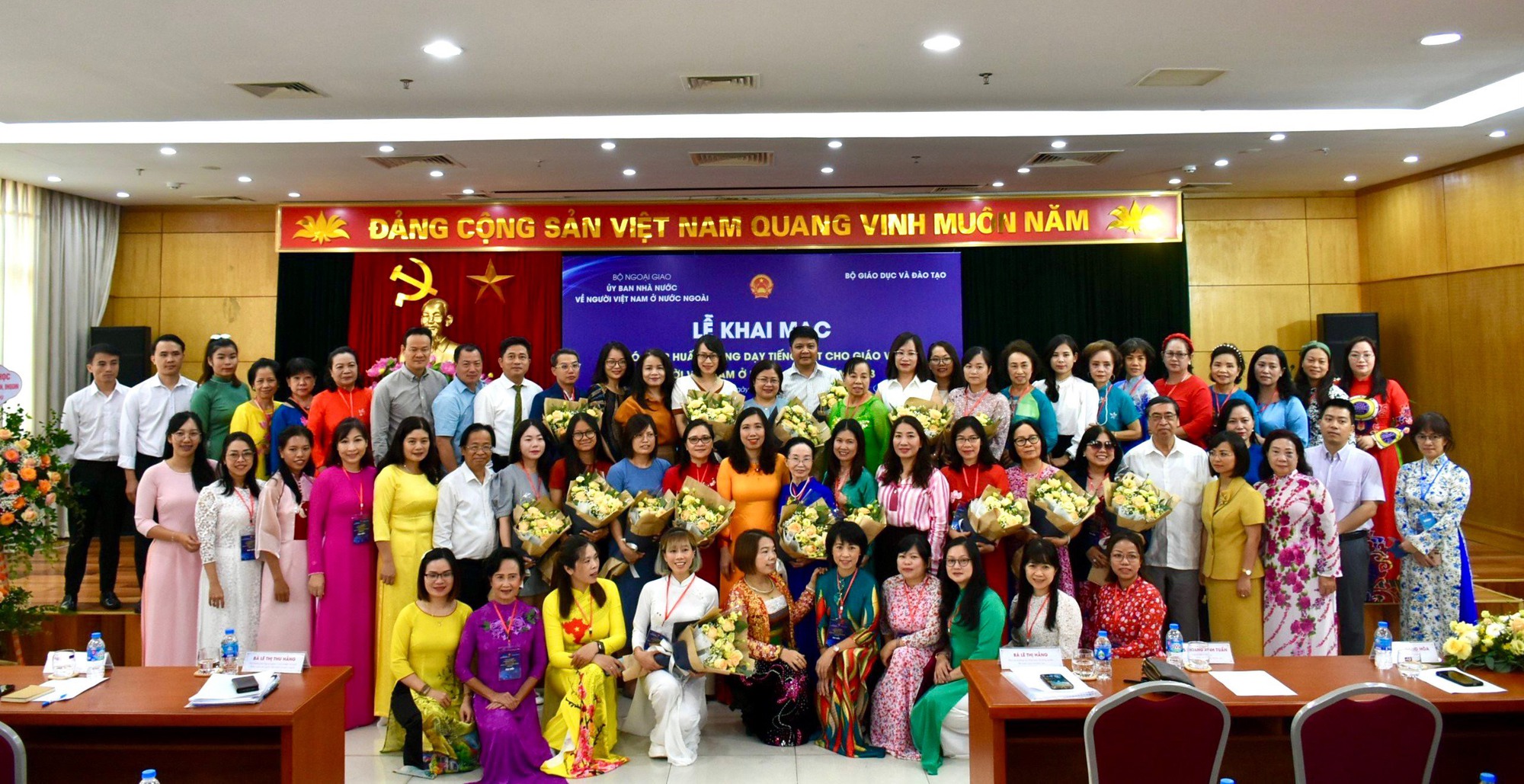 Ng&agrave;y T&ocirc;n vinh tiếng Việt ở nước ngo&agrave;i trở th&agrave;nh dấu mốc văn ho&aacute; - Ảnh 1.