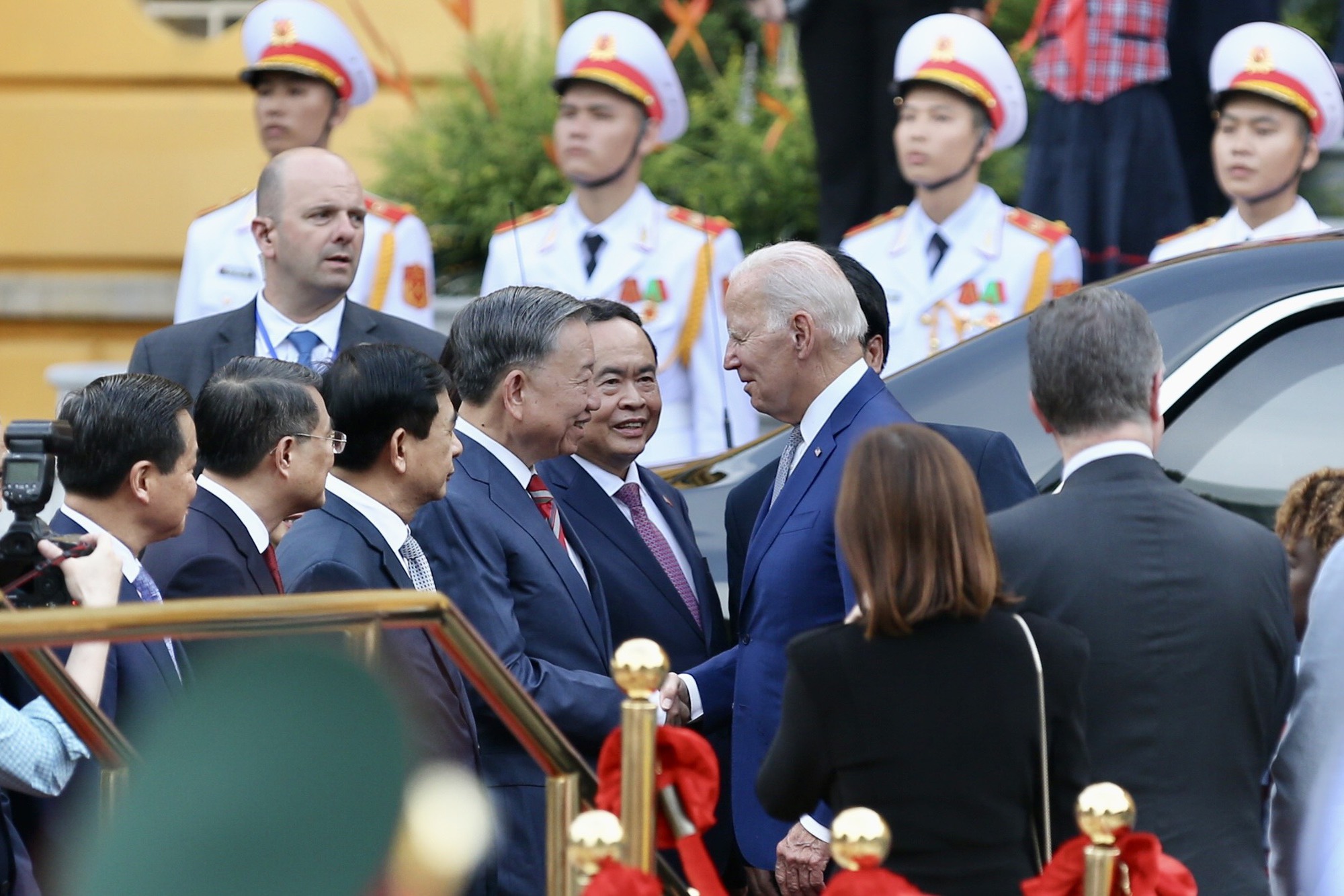 Tổng B&iacute; thư Nguyễn Ph&uacute; Trọng chủ tr&igrave; lễ đ&oacute;n Tổng thống Mỹ Joe Biden - Ảnh 8.