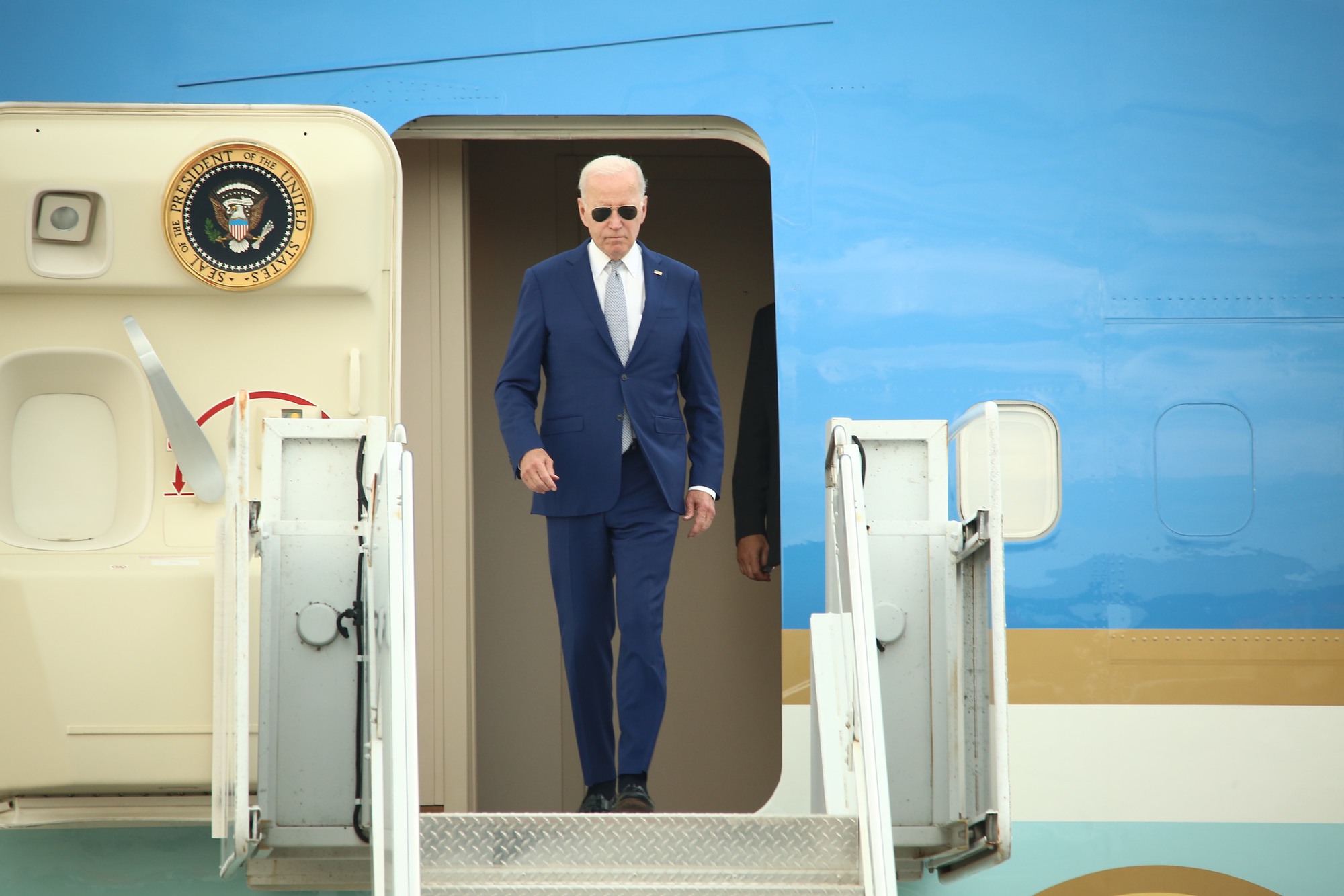Tổng thống Mỹ Joe Biden đến Nội B&agrave;i, thăm cấp Nh&agrave; nước tới Việt Nam