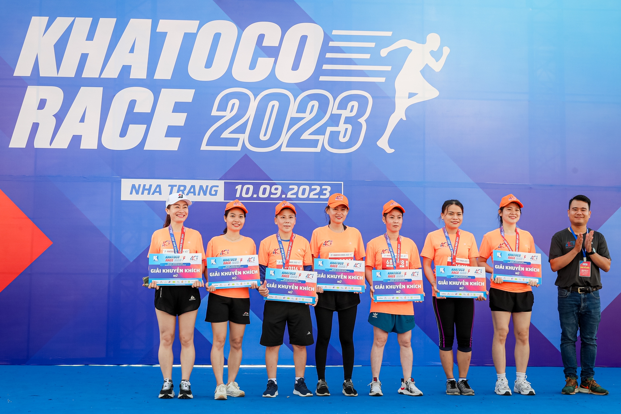 Giải chạy Khatoco Race 2023 thu h&uacute;t hơn 1.300 vận động vi&ecirc;n - Ảnh 8.