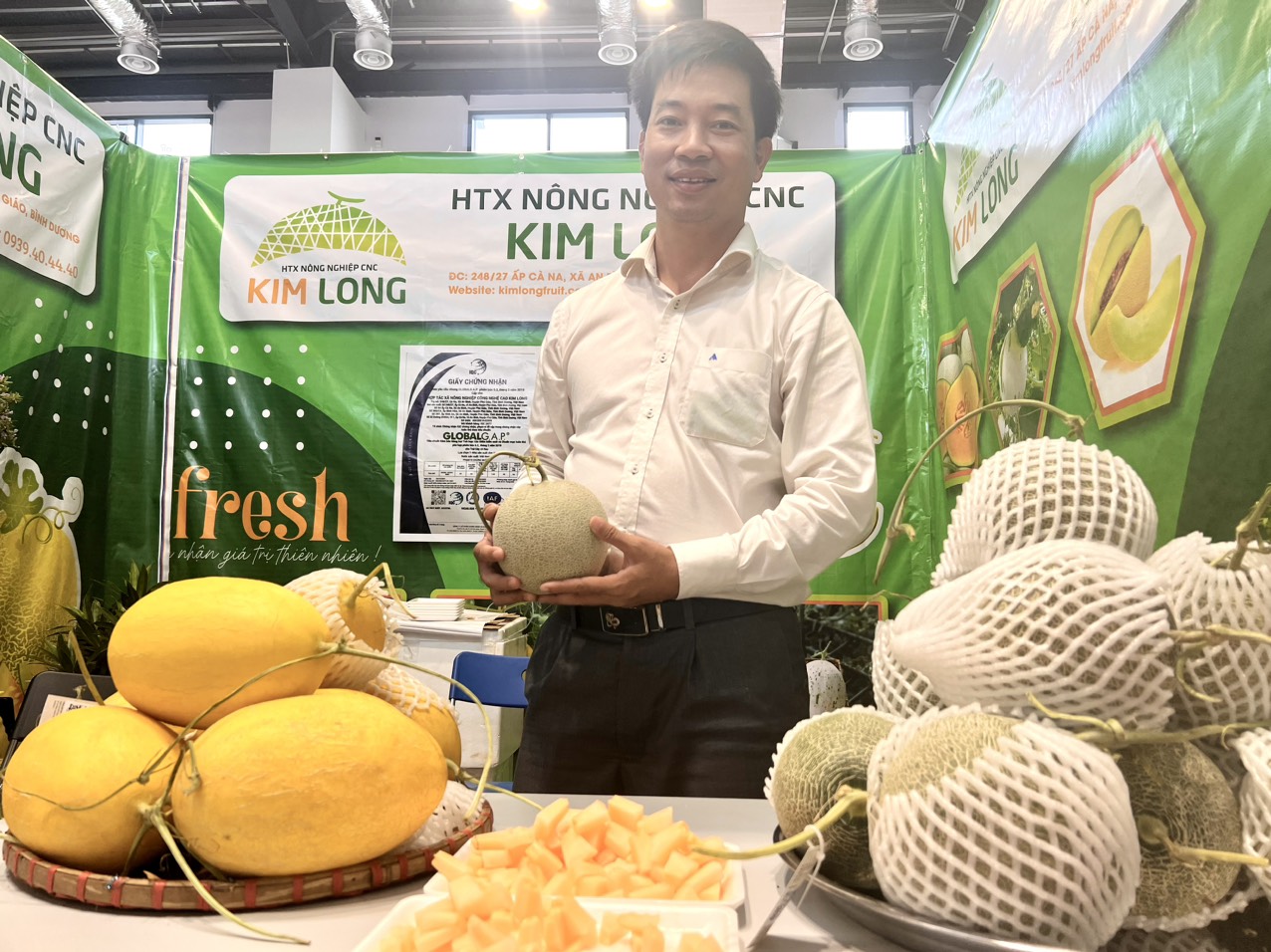 Thống đốc tỉnh Yamaguchi giới thiệu đặc sản tại Hội chợ  v&ugrave;ng Đ&ocirc;ng Nam Bộ - Ảnh 8.