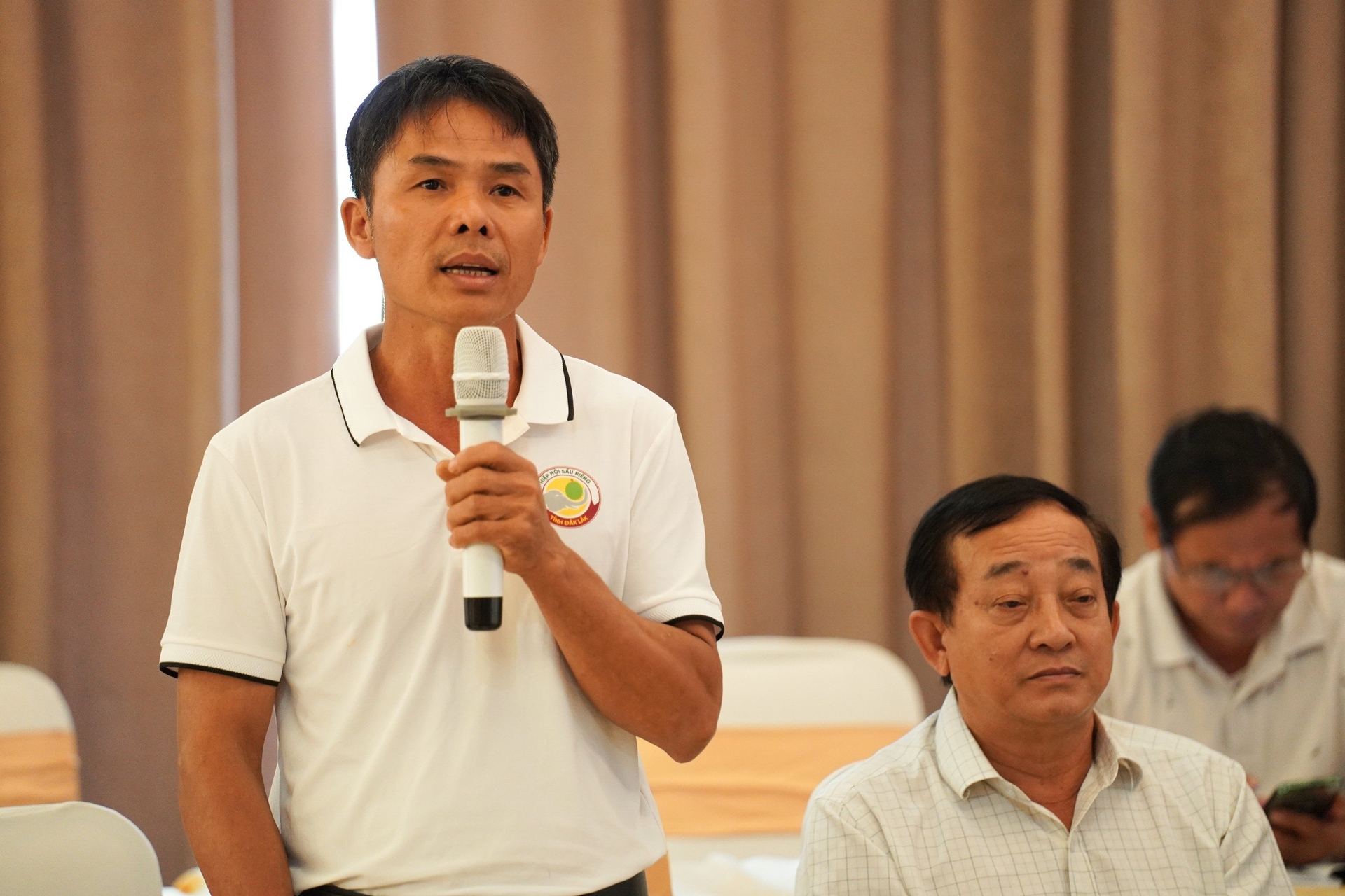 Mua, b&aacute;n sầu ri&ecirc;ng: C&aacute;c DN đ&aacute;nh nhau v&agrave; tự thua tr&ecirc;n s&acirc;n nh&agrave; - Ảnh 1.