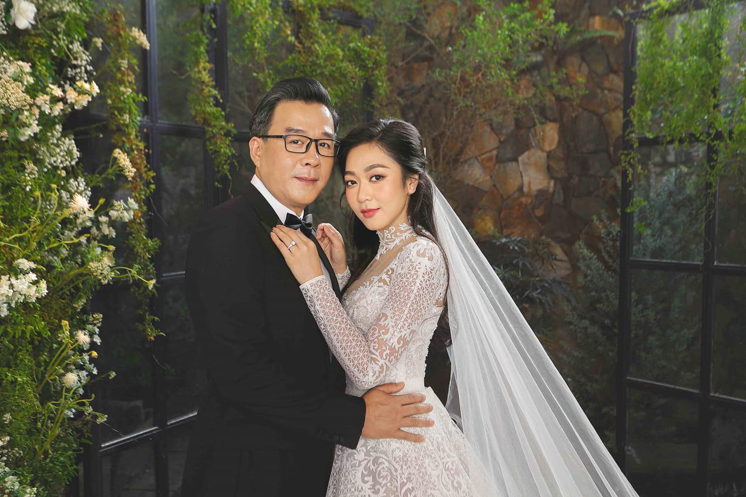 H&agrave; Thanh Xu&acirc;n v&agrave; &ldquo;vua c&aacute; Koi&rdquo; c&ugrave;ng nhắc tới điều đặc biệt sau khi x&aacute;c nhận ly h&ocirc;n - Ảnh 4.