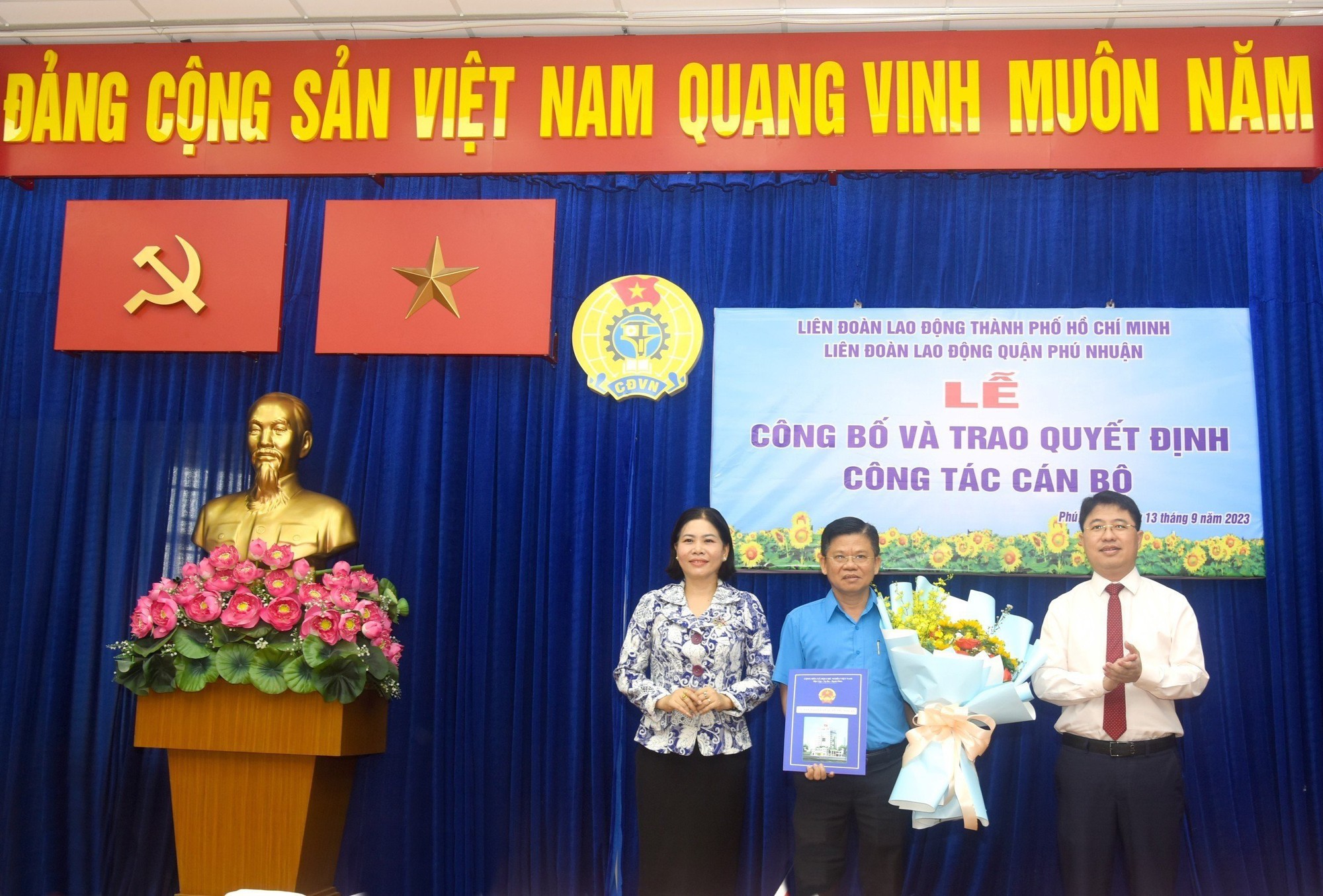 &Ocirc;ng Đinh Gia Huỳnh được bầu l&agrave;m Chủ tịch LĐLĐ quận Ph&uacute; Nhuận, TP HCM - Ảnh 2.