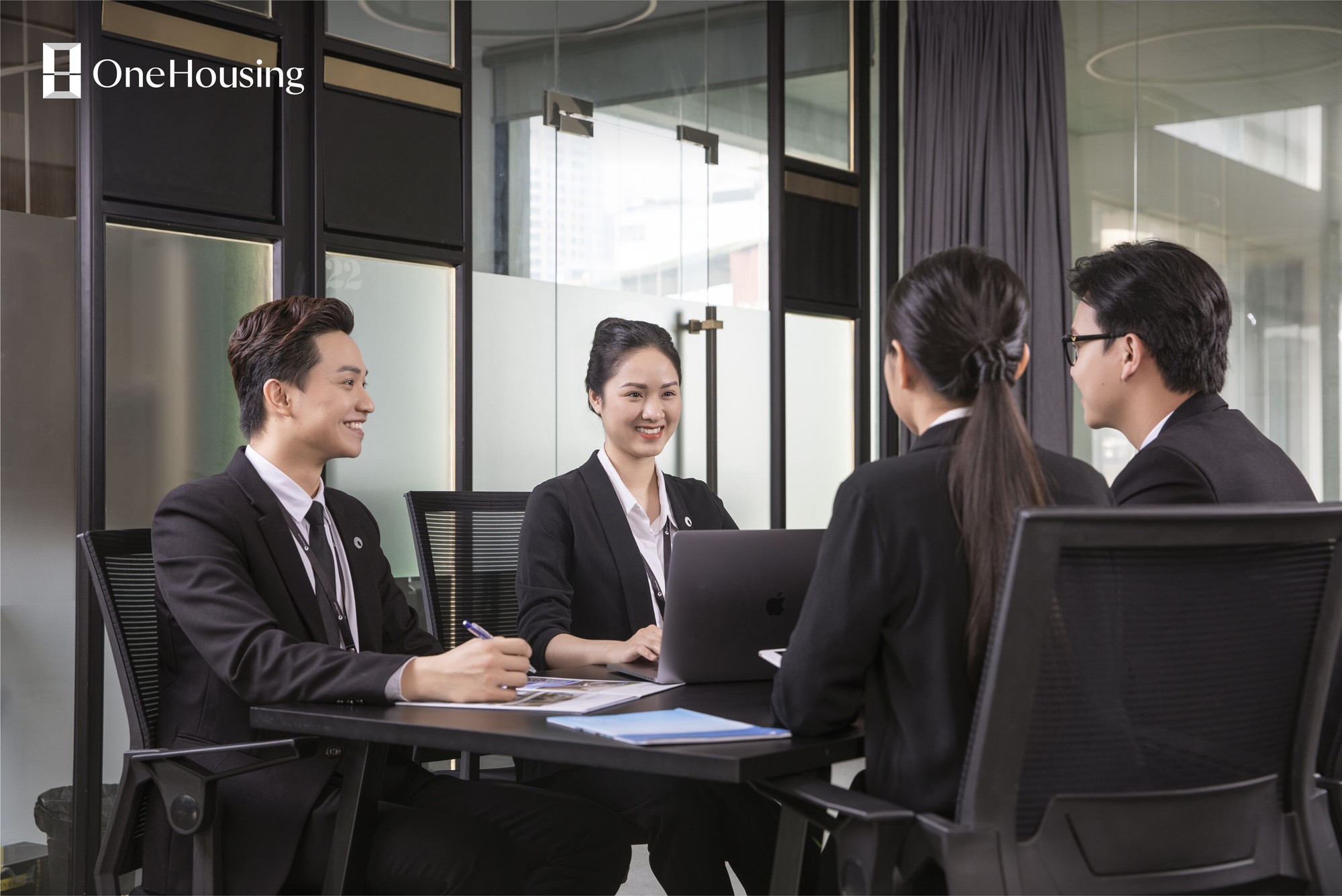 OneHousing tuyển nhiều môi giới BĐS, chi hoa hồng khủng - Ảnh 1.