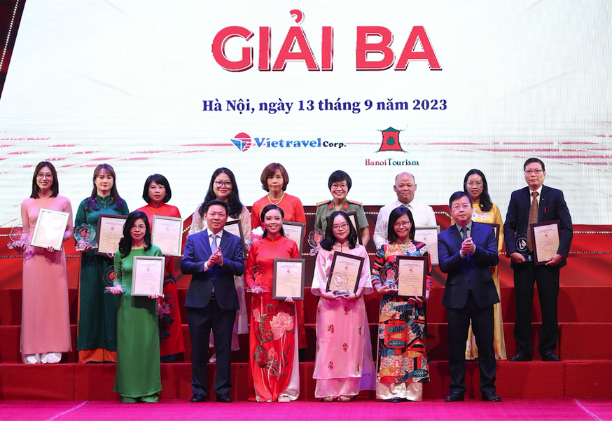Gần 100 t&aacute;c phẩm được trao giải b&aacute;o ch&iacute; V&igrave; sự nghiệp ph&aacute;t triển Văn ho&aacute; Thể thao v&agrave; Du lịch - Ảnh 3.