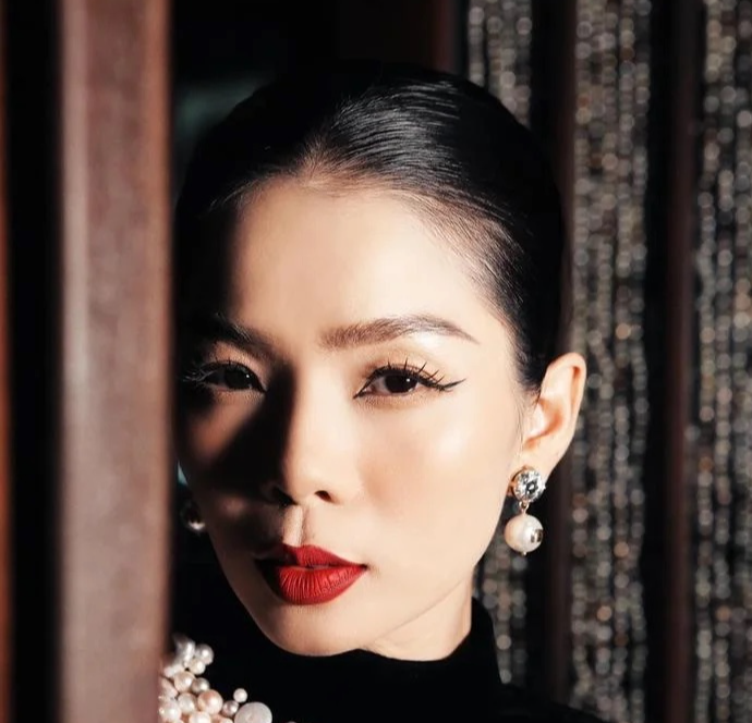 Lệ Quyên đáp trả khi được khuyên "đừng cố quá"