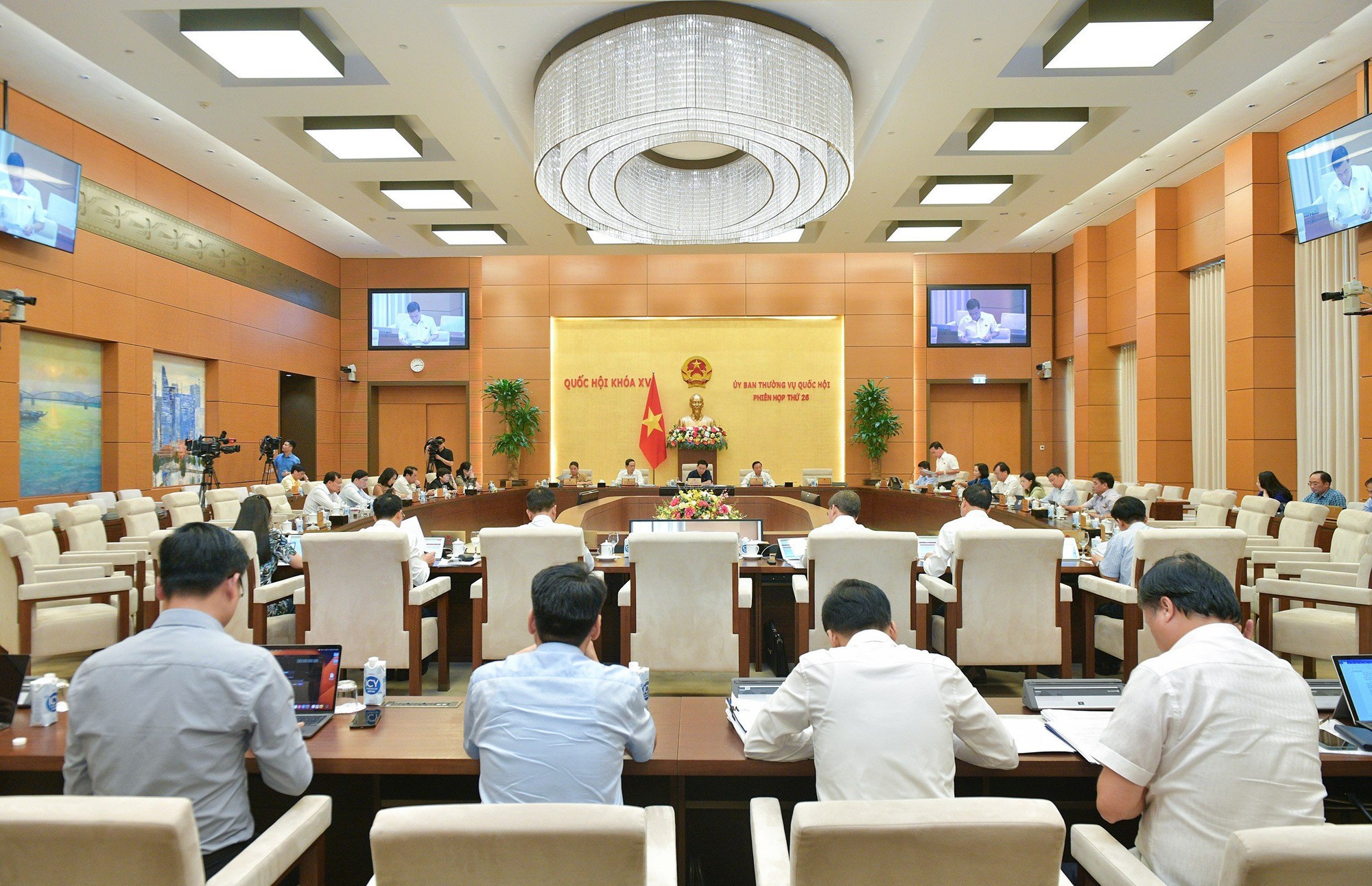 Có 23 trường hợp nộp lại quà tặng với số tiền 93 triệu đồng