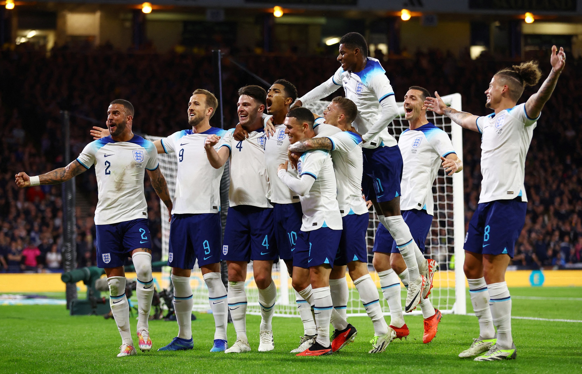 Maguire gây thảm họa, tuyển Anh vẫn hạ Scotland ở derby thứ 150