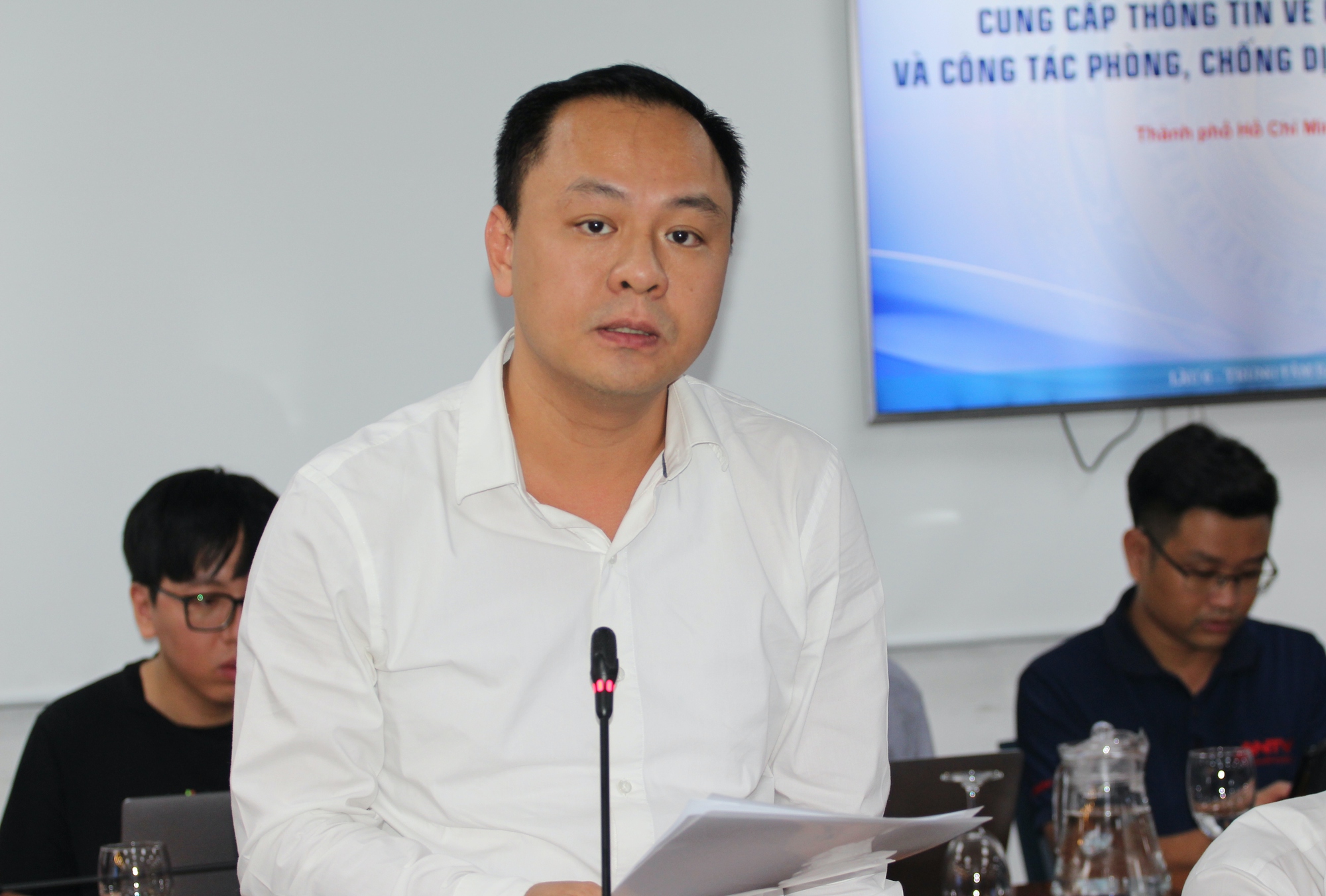 Người bị đau mắt đỏ tuyệt đối không sử dụng thuốc có chứa corticoid