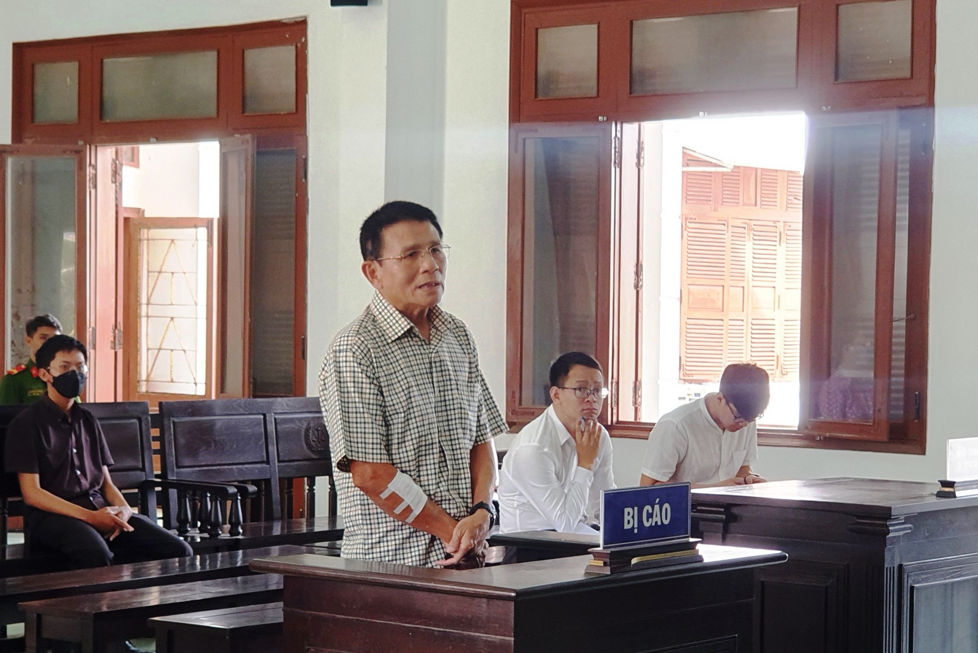 Vi phạm quy định cho vay, cựu giám đốc ngân hàng ở Phú Yên hầu tòa
