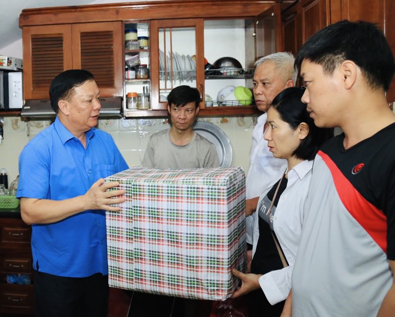 Vụ ch&aacute;y chung cư mini 56 người tử vong: Đ&atilde; kiểm tra PCCC nhưng khi ch&aacute;y th&igrave; kh&ocirc;ng hiệu quả - Ảnh 1.