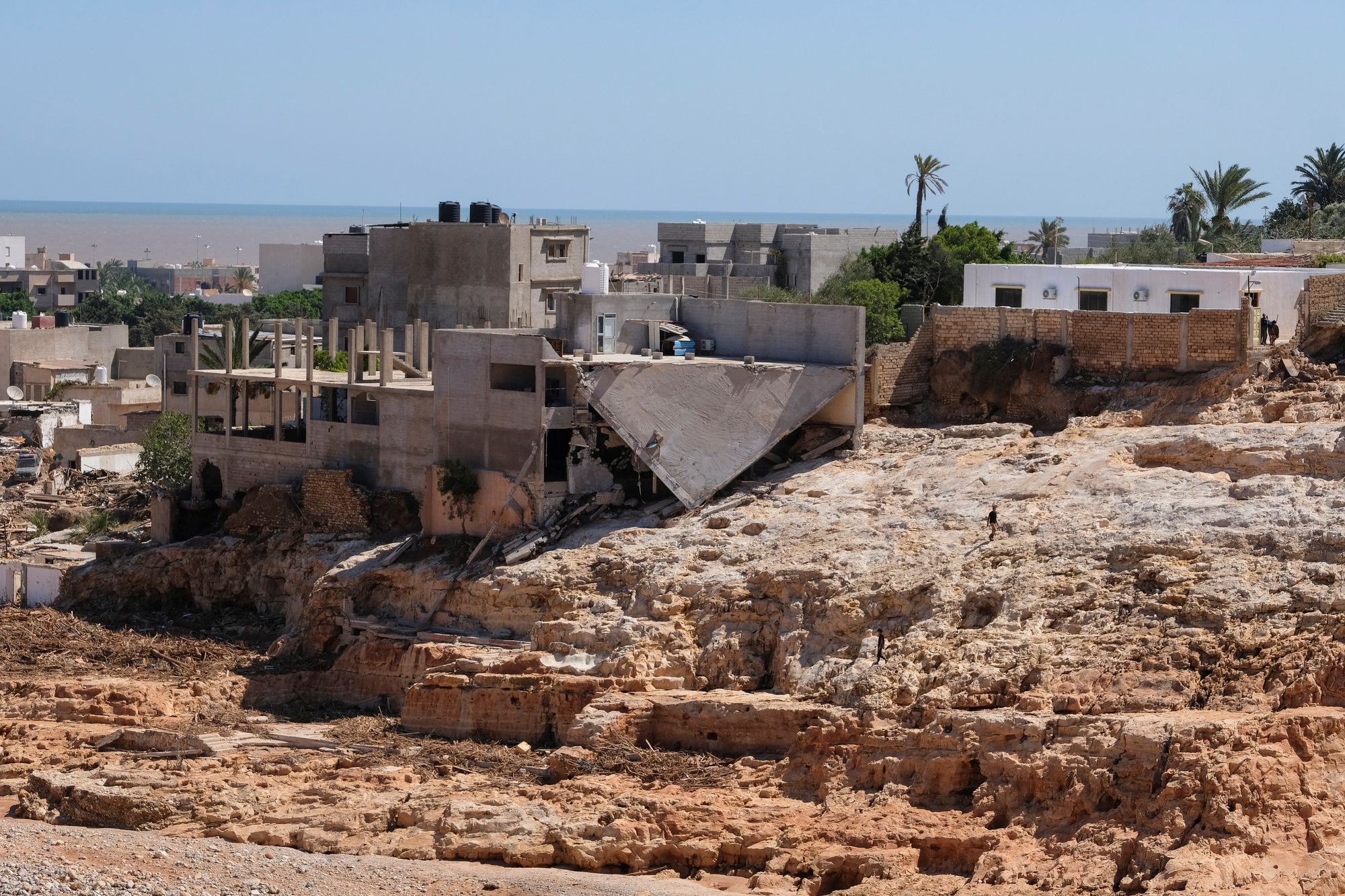 Libya điều tra &ldquo;yếu tố con người&rdquo; trong thảm họa lũ lụt - Ảnh 3.