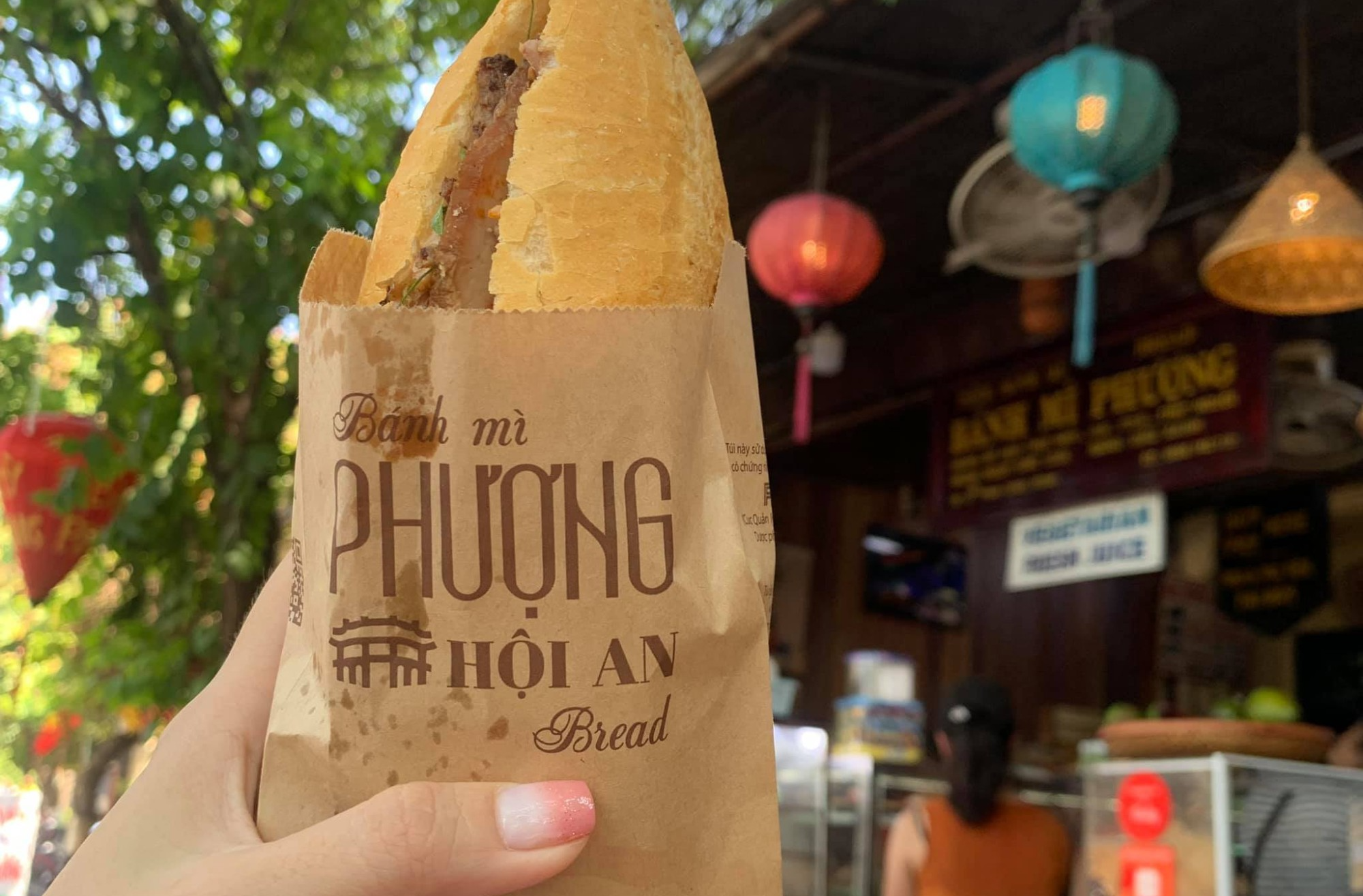 Tiệm bánh mì Phượng có thể bị đình chỉ hoạt động 3-5 tháng