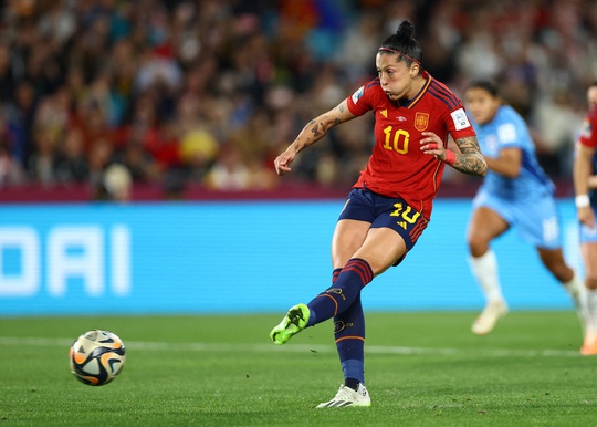 Nữ ng&ocirc;i sao bị Chủ tịch LĐBĐ kh&oacute;a m&ocirc;i dẫn đầu đề cử FIFA The Best 2023 - Ảnh 1.