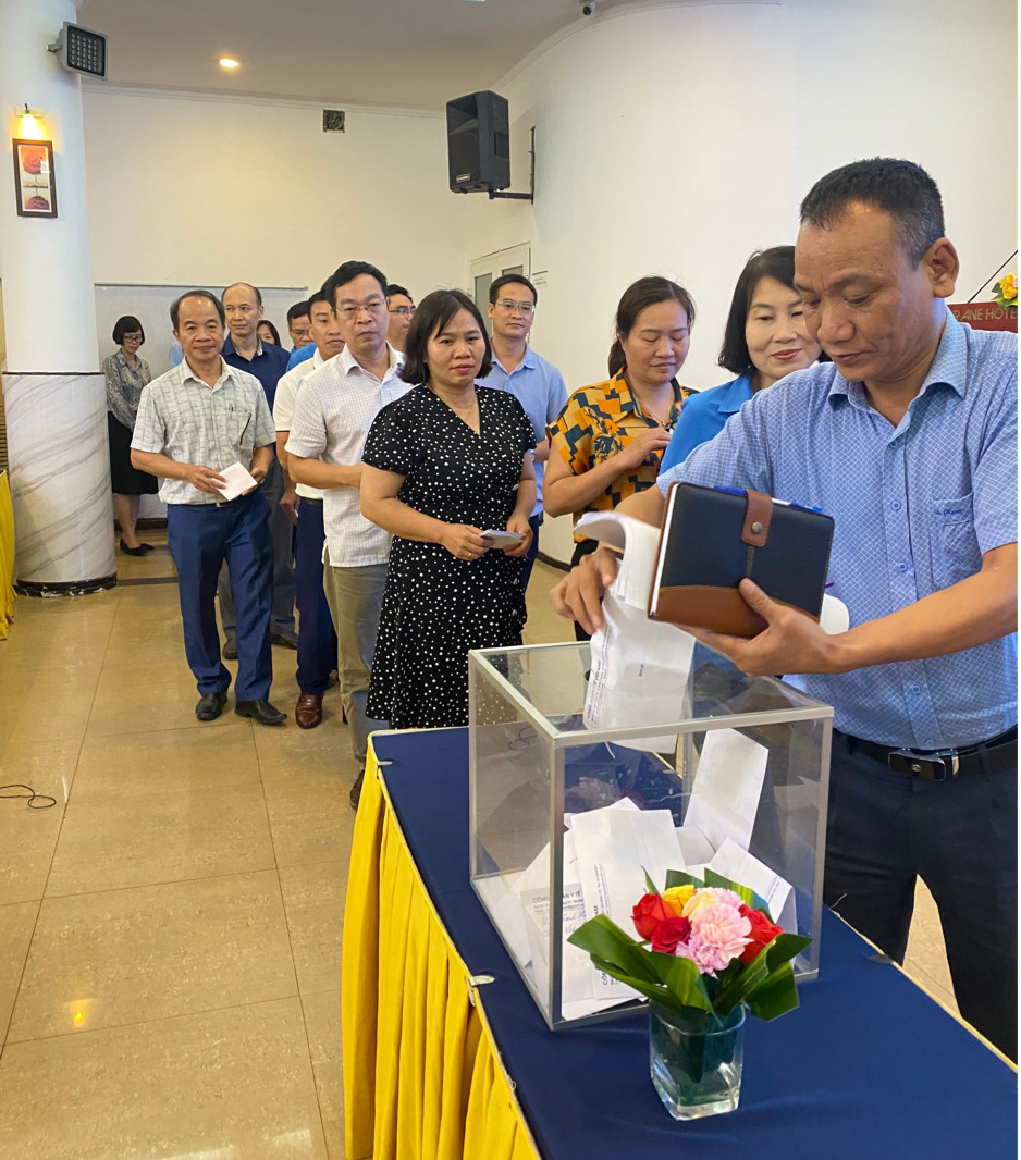 Quy&ecirc;n g&oacute;p hỗ trợ gia đ&igrave;nh đo&agrave;n vi&ecirc;n gặp nạn trong vụ ch&aacute;y chung cư mini  - Ảnh 1.