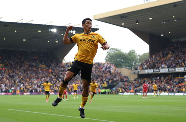 Ngược d&ograve;ng ngoạn mục, Liverpool hạ đẹp chủ nh&agrave; Wolverhampton - Ảnh 1.