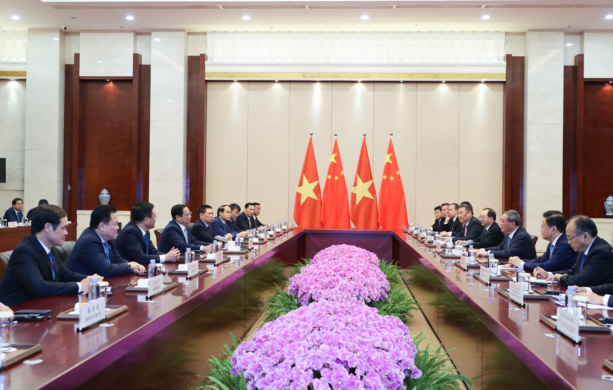 Thủ tướng Trung Quốc L&yacute; Cường ủng hộ mở th&ecirc;m c&aacute;c đường bay mới giữa hai nước - Ảnh 3.