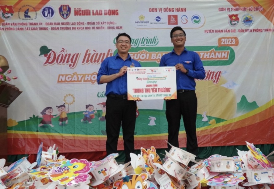 Đồng hành người bạn ngoại thành tại huyện Cần Giờ - Ảnh 9.