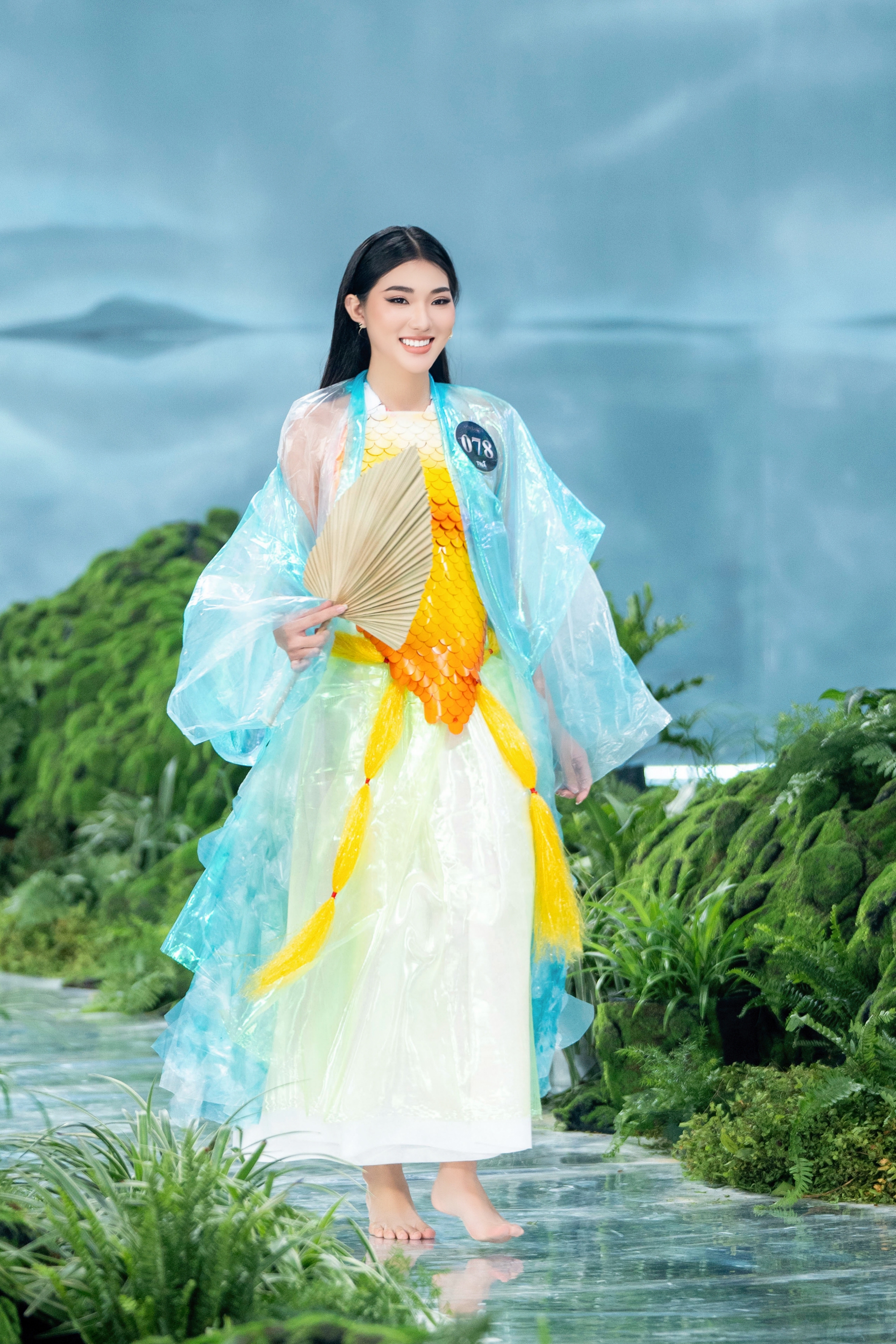 Th&iacute; sinh Miss Earth Việt Nam 2023 diện trang phục t&aacute;i chế độc đ&aacute;o - Ảnh 2.