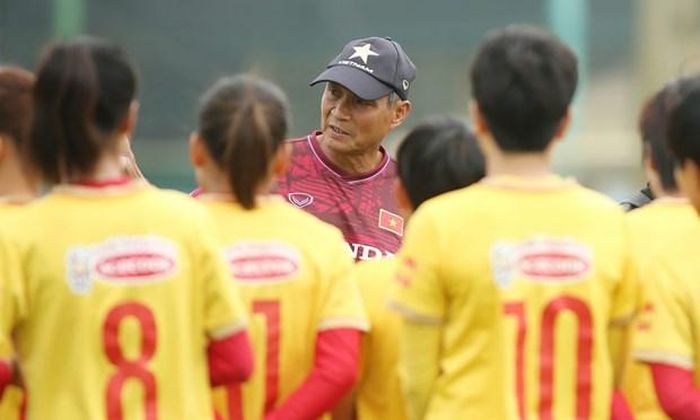 HLV Mai Đức Chung chốt danh s&aacute;ch tuyển nữ Việt Nam gồm nhiều cầu thủ dự World Cup đến ASIAD 19 - Ảnh 1.