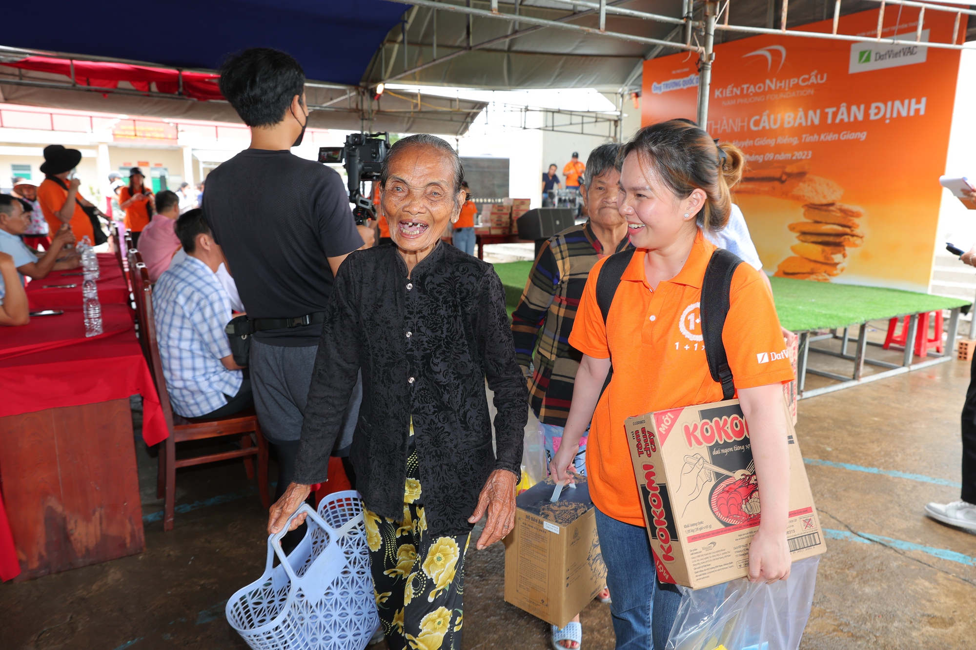 Kh&aacute;nh th&agrave;nh cầu B&agrave;n T&acirc;n Định tại Ki&ecirc;n Giang &ndash; Nối nhịp cầu vui - Ảnh 4.