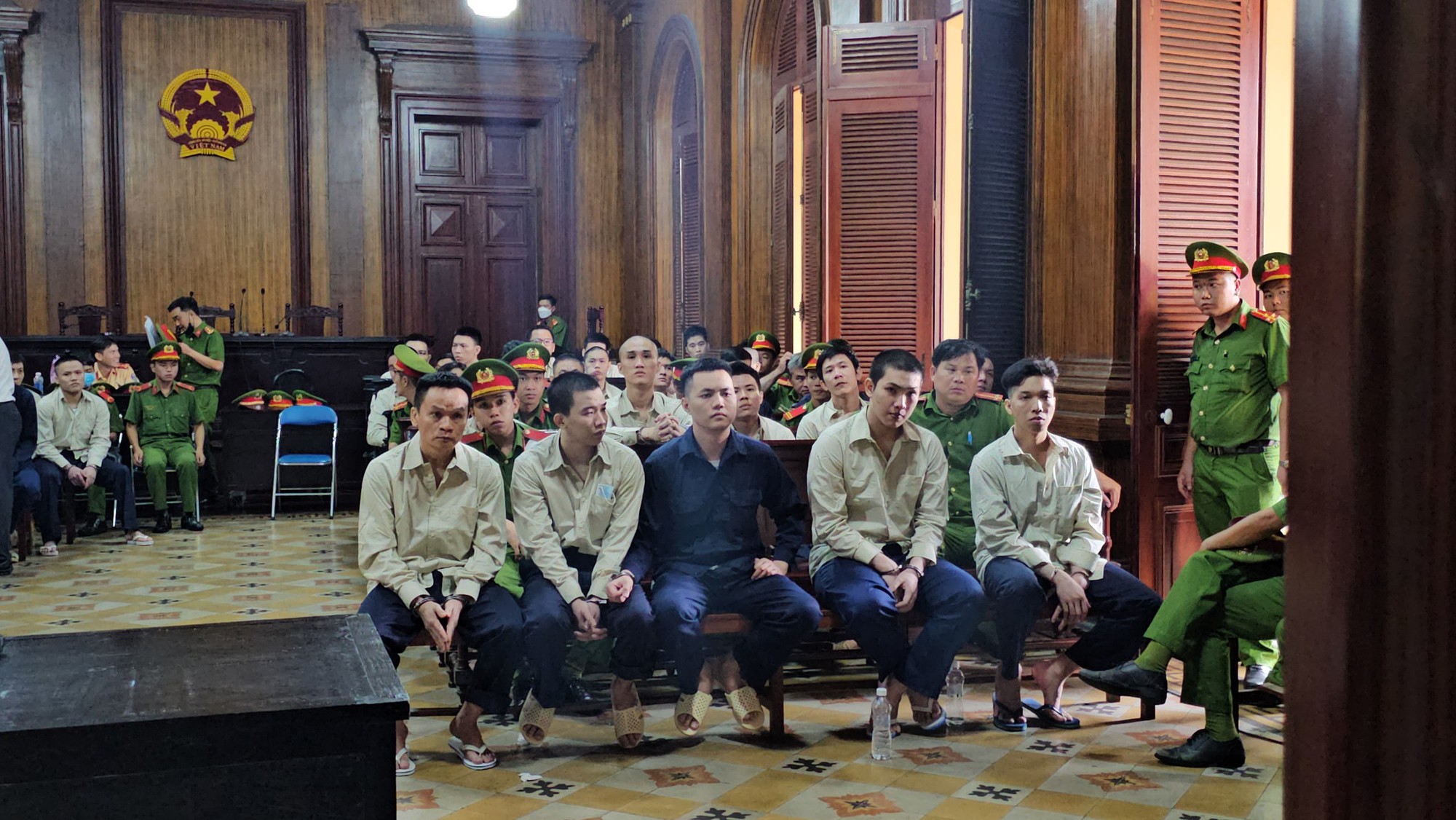 Người cầm đầu "băng áo cam" lãnh án tù về 3 tội danh
