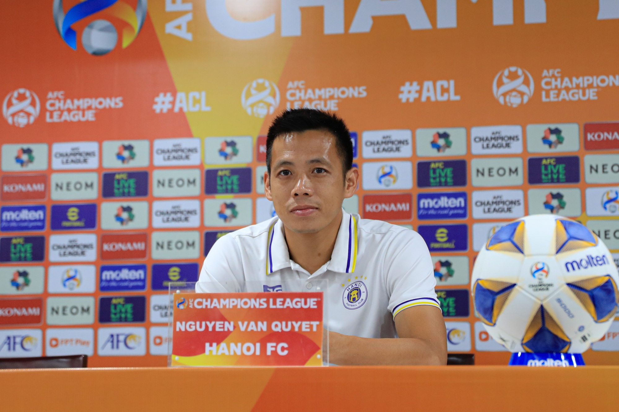 Văn Quyết khẳng định Hà Nội FC không e ngại Pohang Steelers