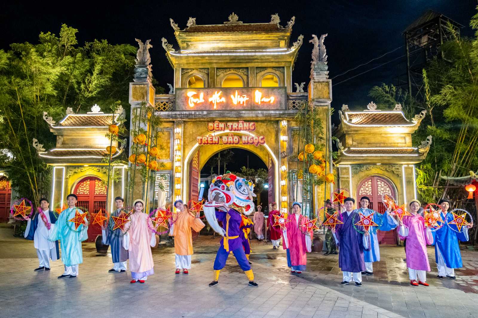 Chơi Trung thu bất tận ở “thành phố không ngủ” với voucher Grand World - Ảnh 2.