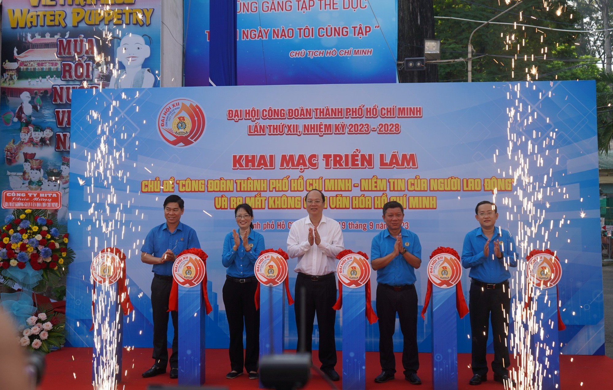 Khai mạc Triển l&atilde;m &ldquo;C&ocirc;ng đo&agrave;n TP HCM - Niềm tin của người lao động&rdquo; - Ảnh 2.