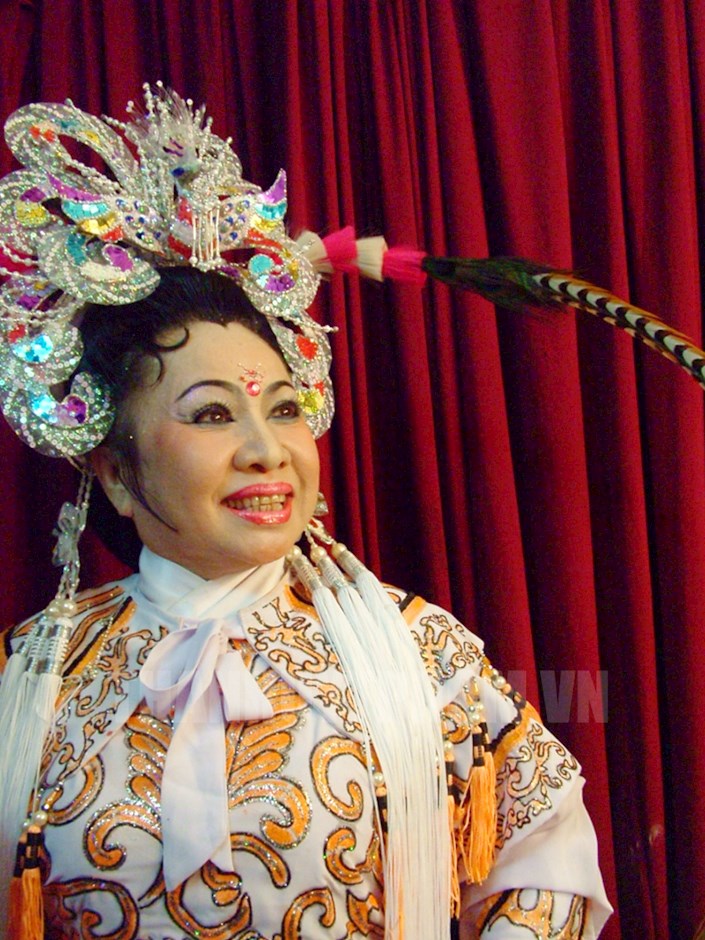 Nghệ sĩ s&acirc;n khấu tuồng cổ tề tựu trong ng&agrave;y giỗ cố nghệ sĩ, soạn giả Bạch Mai - Ảnh 4.