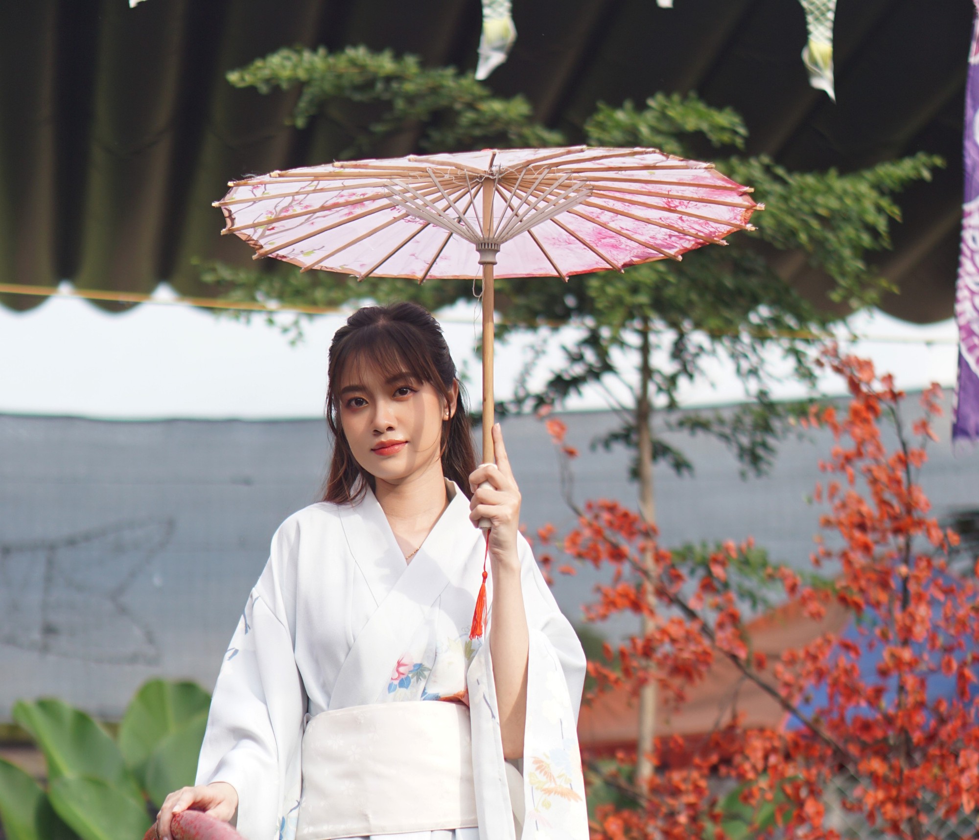 Ngắm nhan sắc dàn thí sinh Bình Dương qua áo dài, kimono