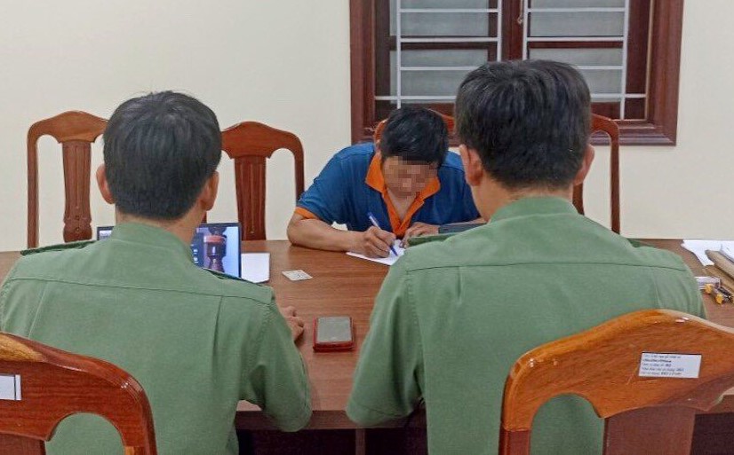 Mời làm việc 5 người "báo chốt cảnh sát giao thông" trên mạng xã hội