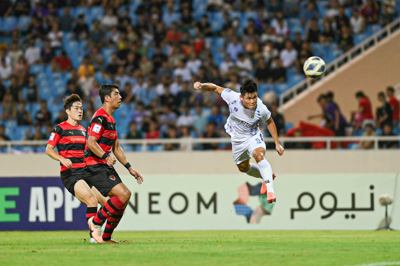 Văn Quyết lý giải lý do Hà Nội FC thua đậm nhà vô địch Hàn Quốc - Ảnh 6.