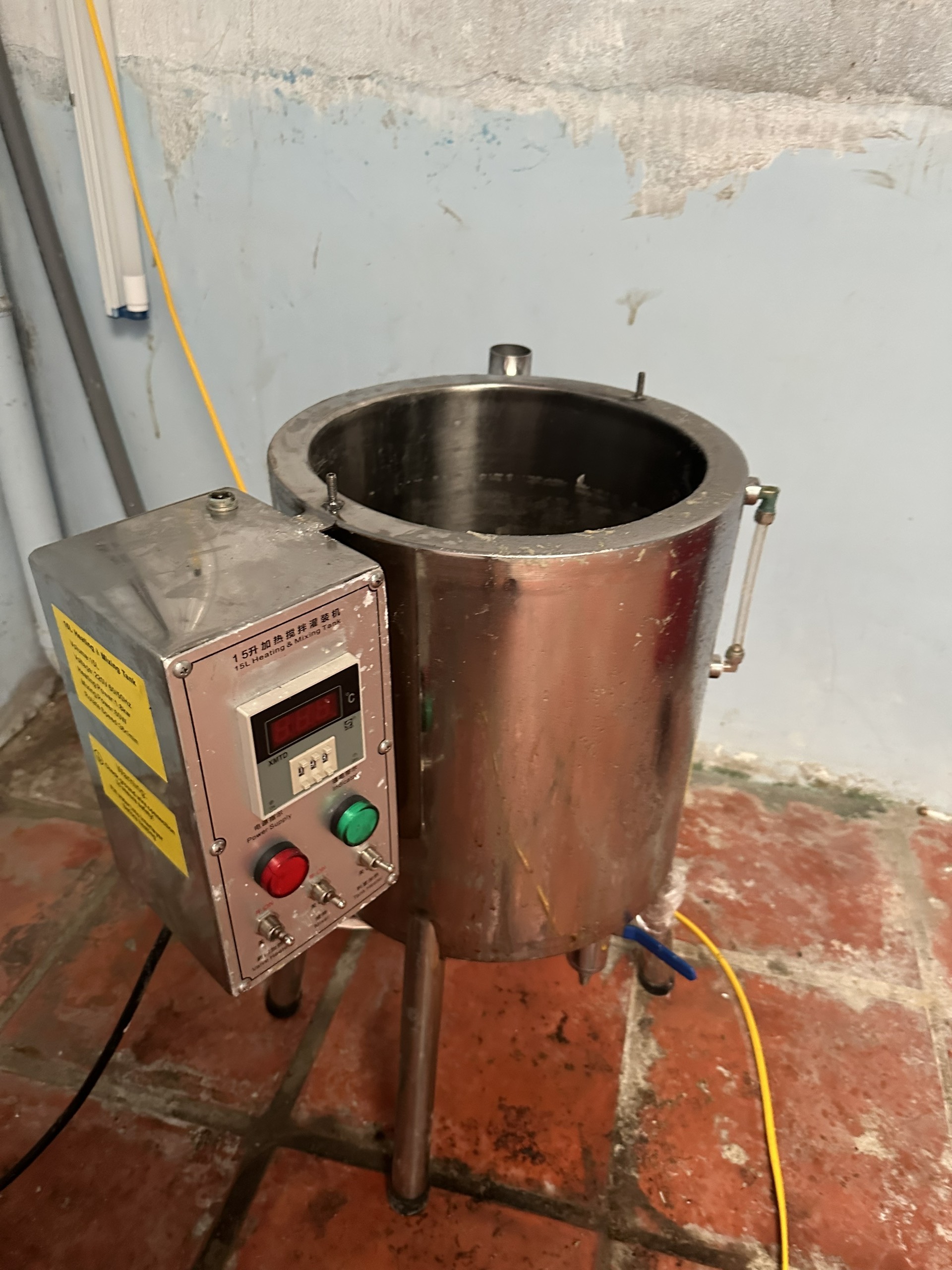 Ph&aacute; ổ b&agrave;o chế cỏ Mỹ khủng ở Nha Trang - Ảnh 3.