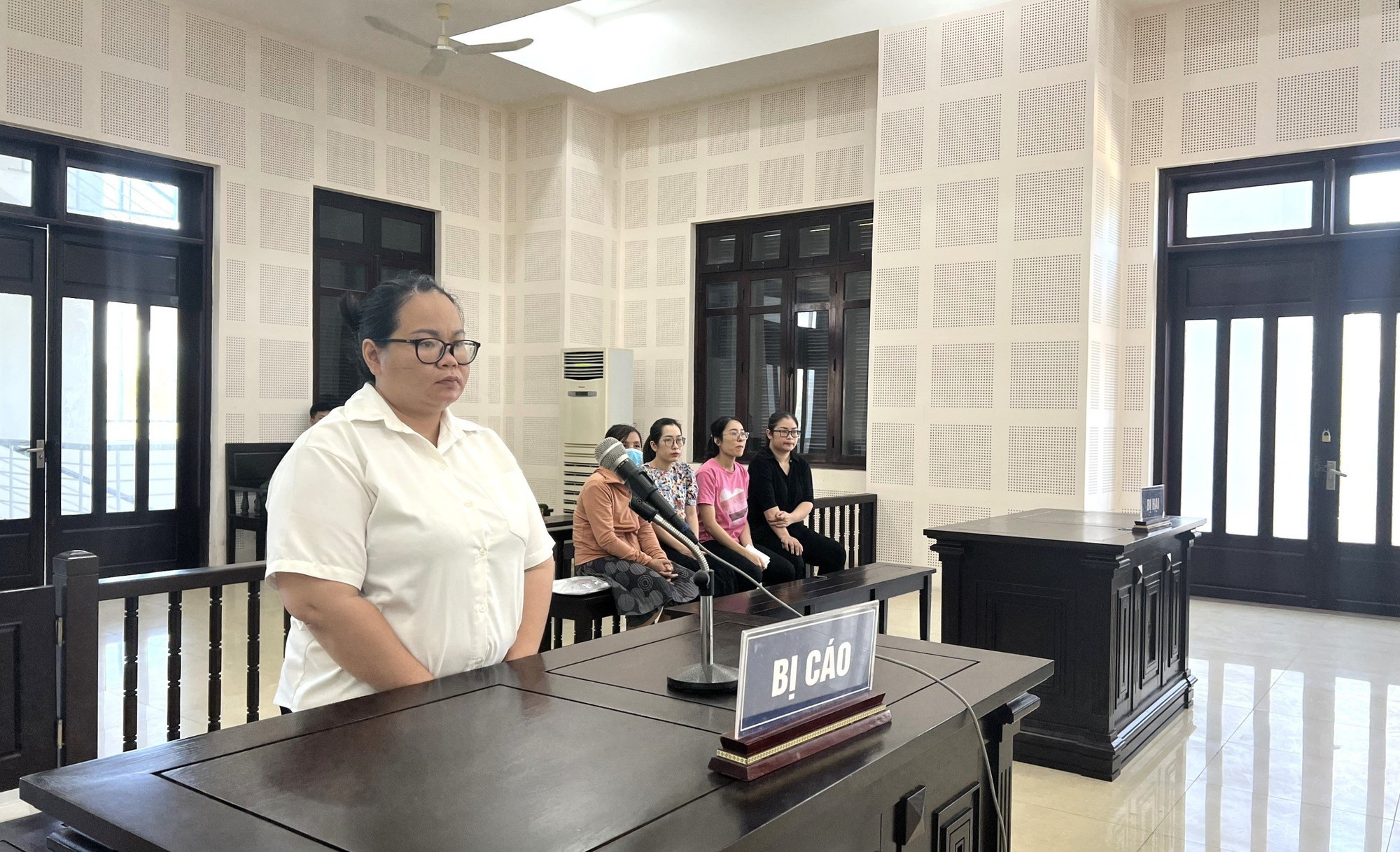 Đà Nẵng: Lừa 5 người lấy 17 tỉ đồng đi chơi tiền ảo