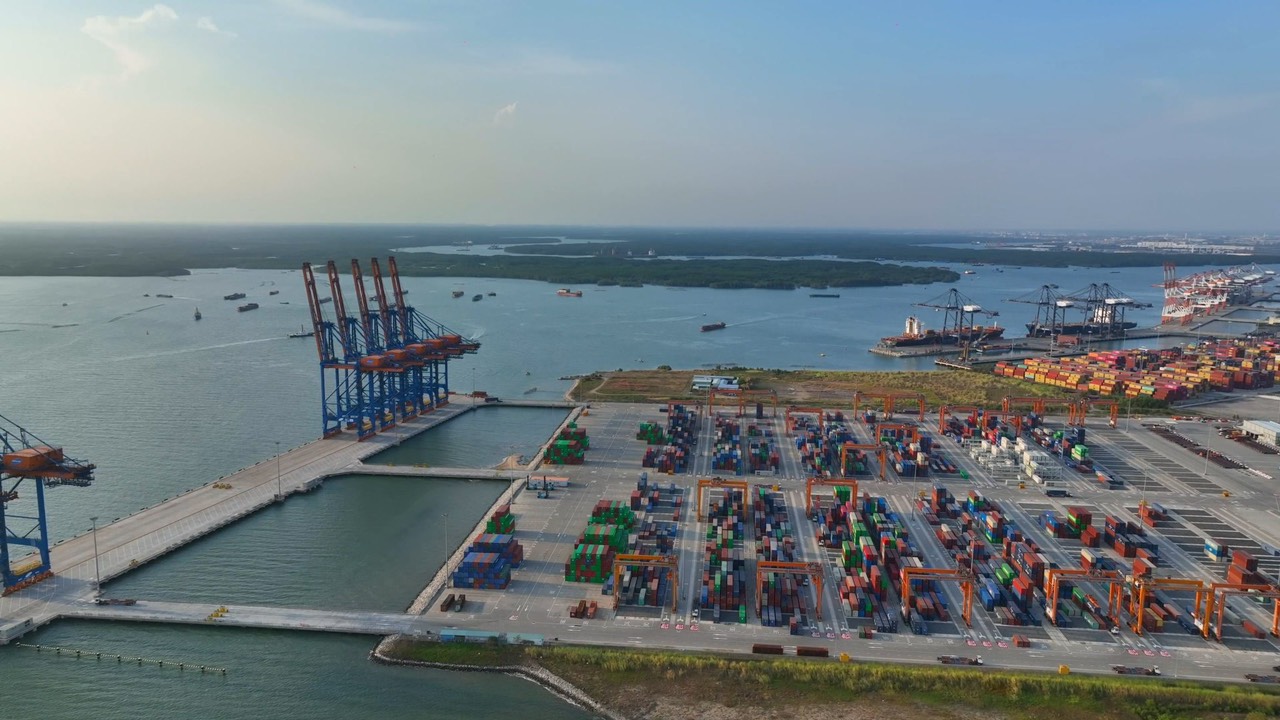 Cảng biển Việt Nam vẫn chưa phục hồi ho&agrave;n to&agrave;n - Ảnh 1.