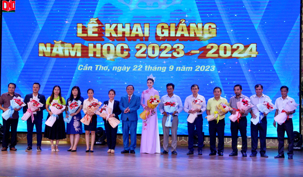 Trường ĐH Nam Cần Thơ chào đón hơn 6.000 tân sinh viên
