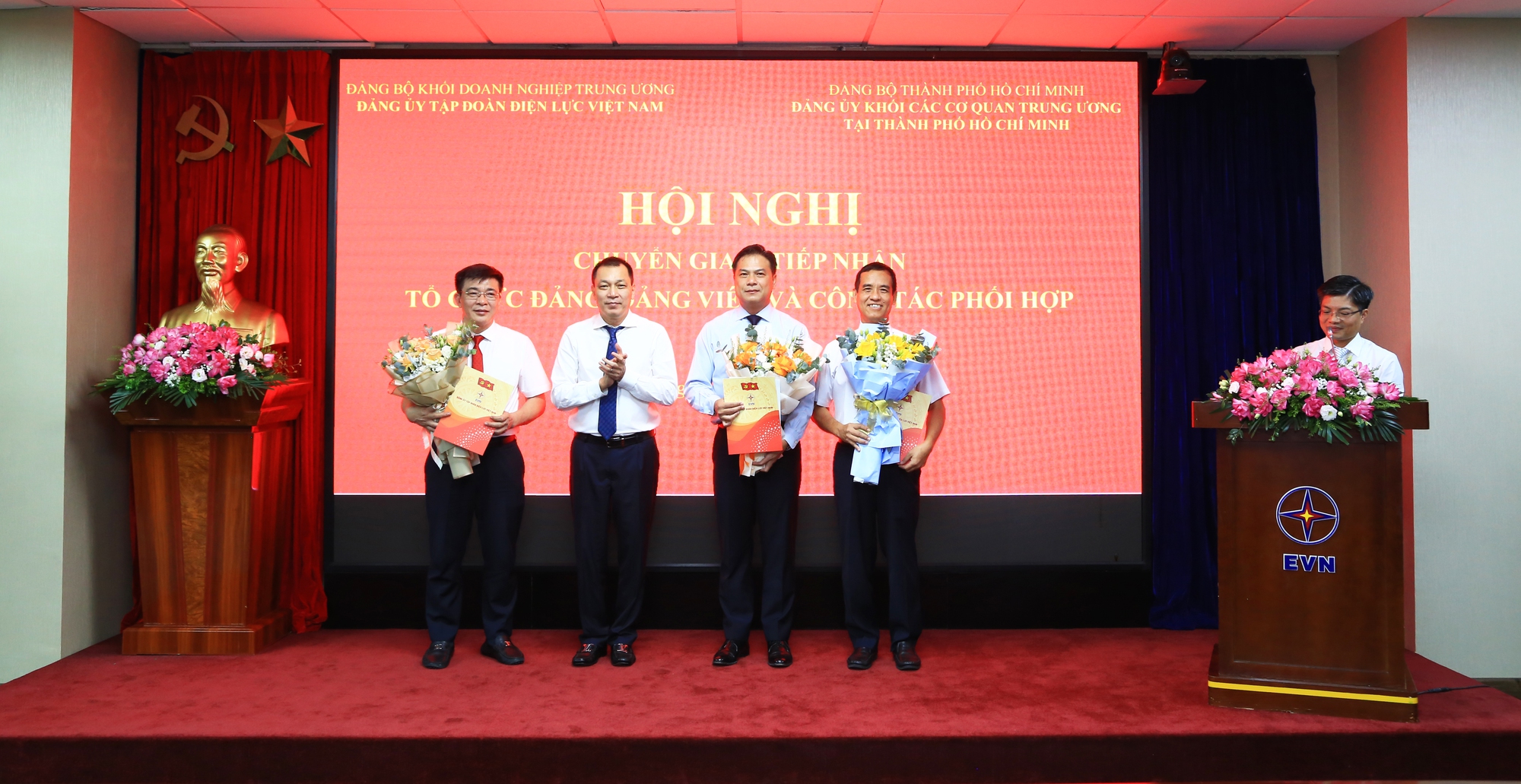 Đảng bộ EVNSPC ch&iacute;nh thức chuyển giao về Đảng ủy EVN - Ảnh 3.