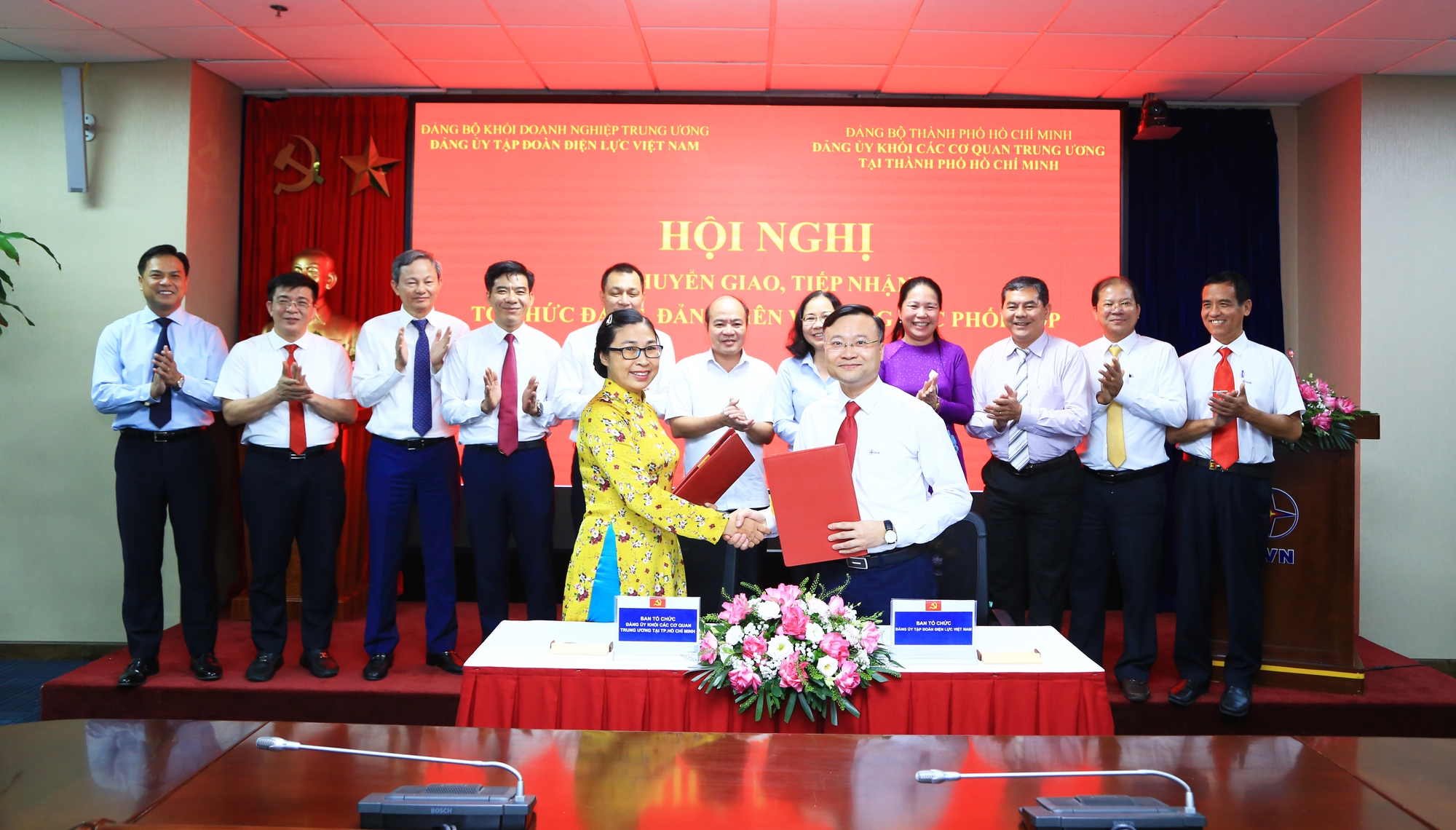 Đảng bộ EVNSPC chính thức chuyển giao về Đảng ủy EVN