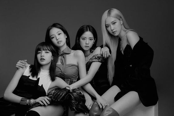 Jennie, Lisa và Jisoo đều rời BLACKPINK, chỉ “bông hồng nước Úc” Rosé ở lại?