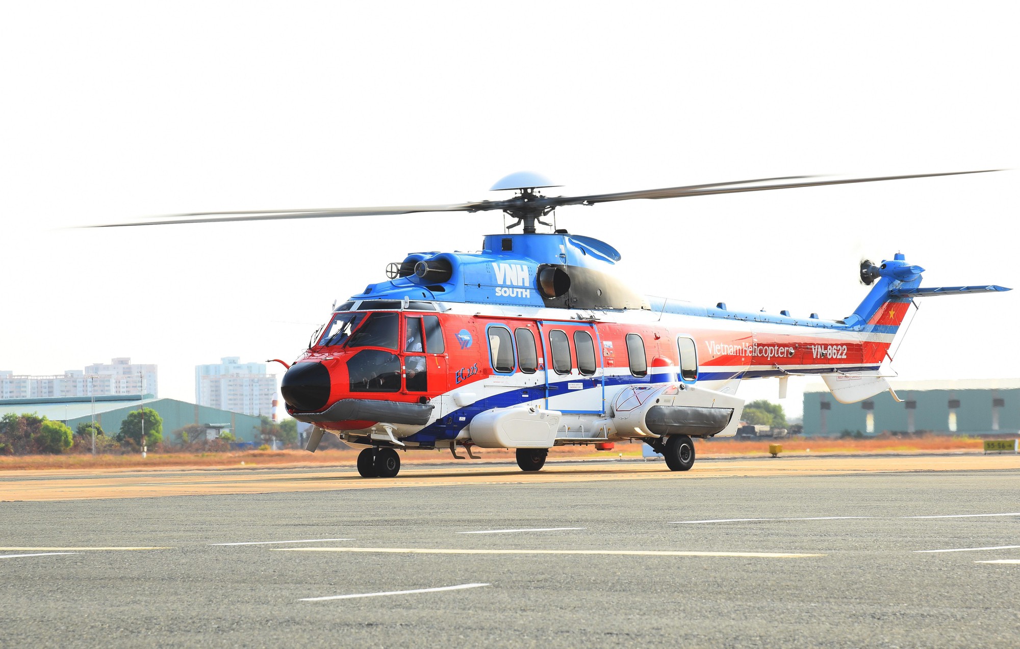 Thực hư tour du lịch Vườn Quốc gia C&aacute;t Ti&ecirc;n bằng trực thăng, gi&aacute; 12.000 USD