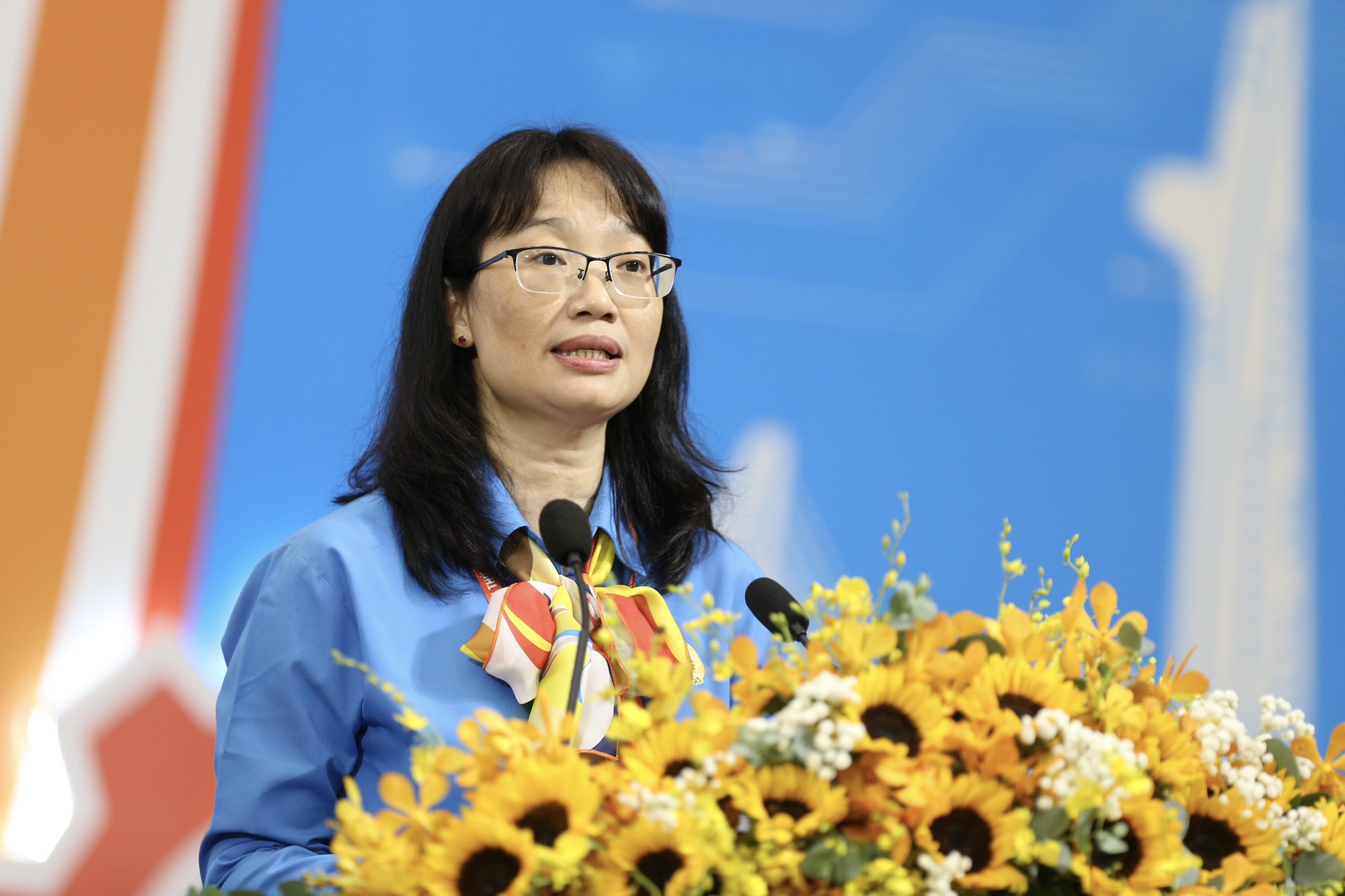 Chủ động th&iacute;ch ứng, xử l&yacute; kịp thời c&aacute;c vấn đề ph&aacute;t sinh trong c&ocirc;ng nh&acirc;n lao động - Ảnh 2.