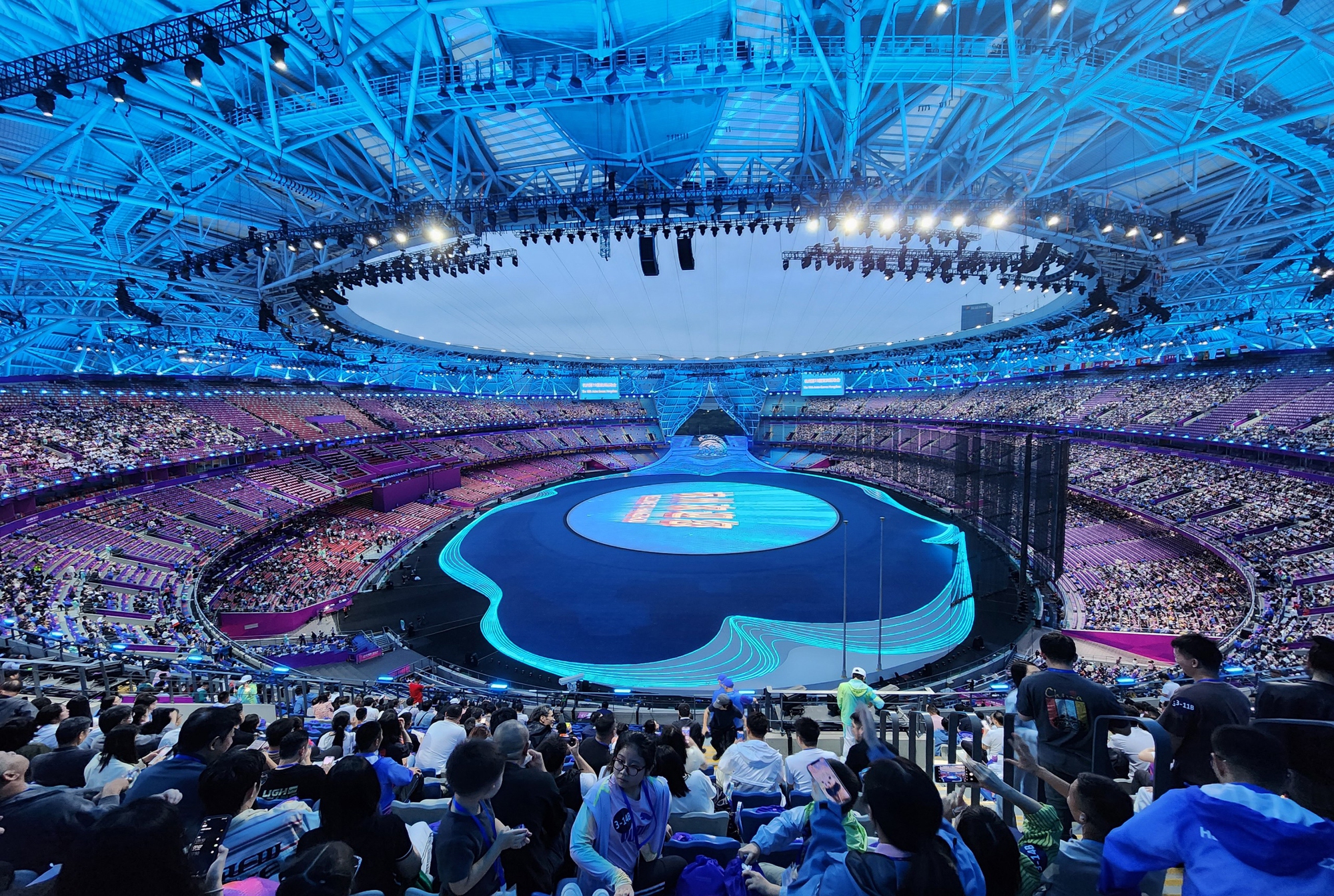 Khai mạc ASIAD 19: Từ tr&aacute;i tim đến tr&aacute;i tim, hướng về ch&acirc;u &Aacute; - Ảnh 30.