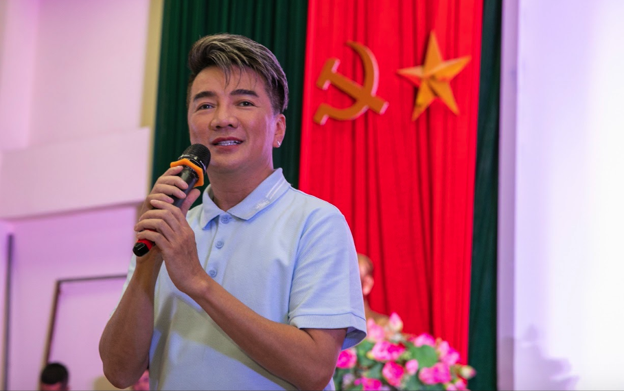 Đàm Vĩnh Hưng tặng món quà đặc biệt cho bệnh nhân ung thư dịp trung thu - Ảnh 3.